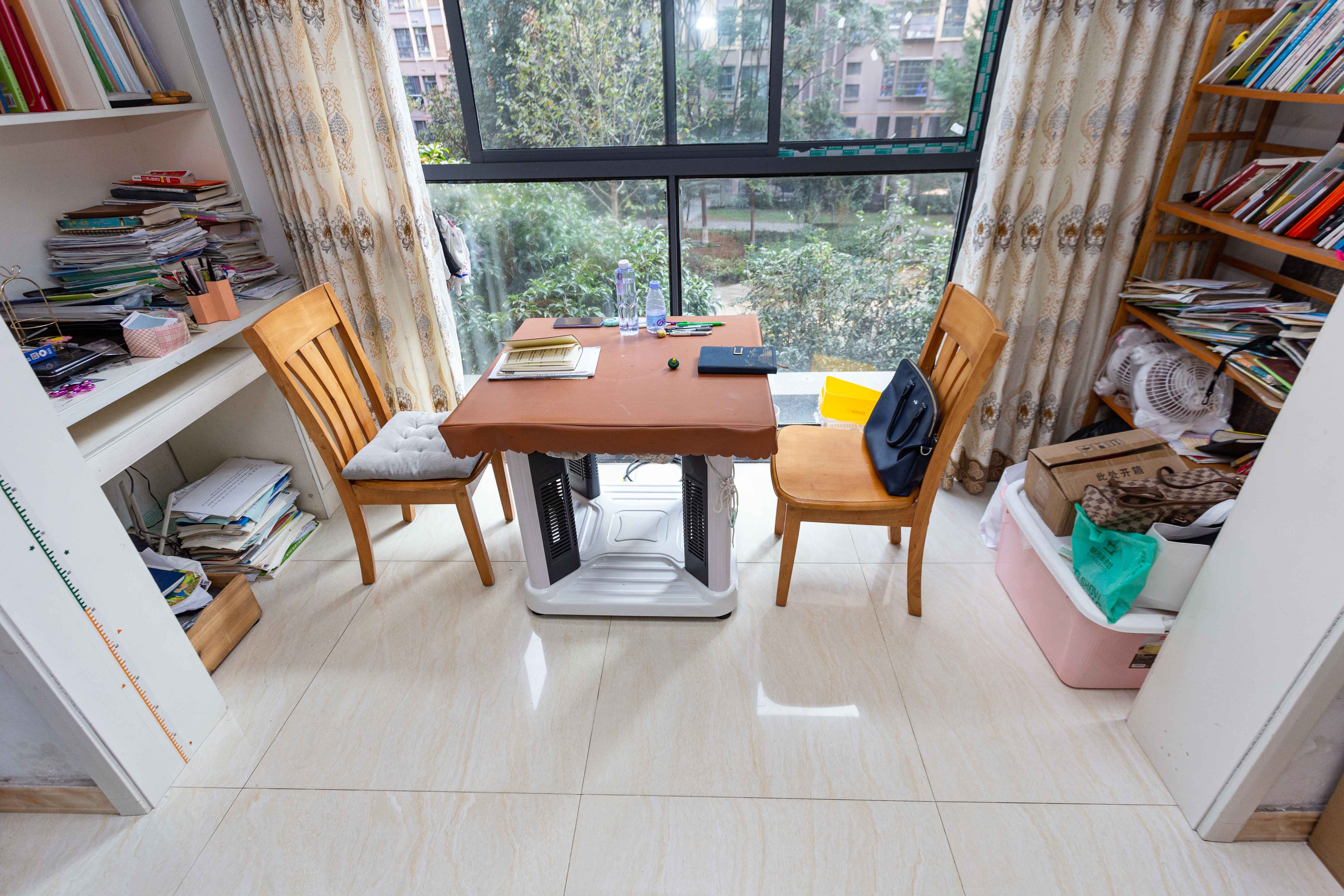 勤诚达新界 3室2厅1卫 77.0万 勤诚达新界 3室2厅1卫 77.0万阳台