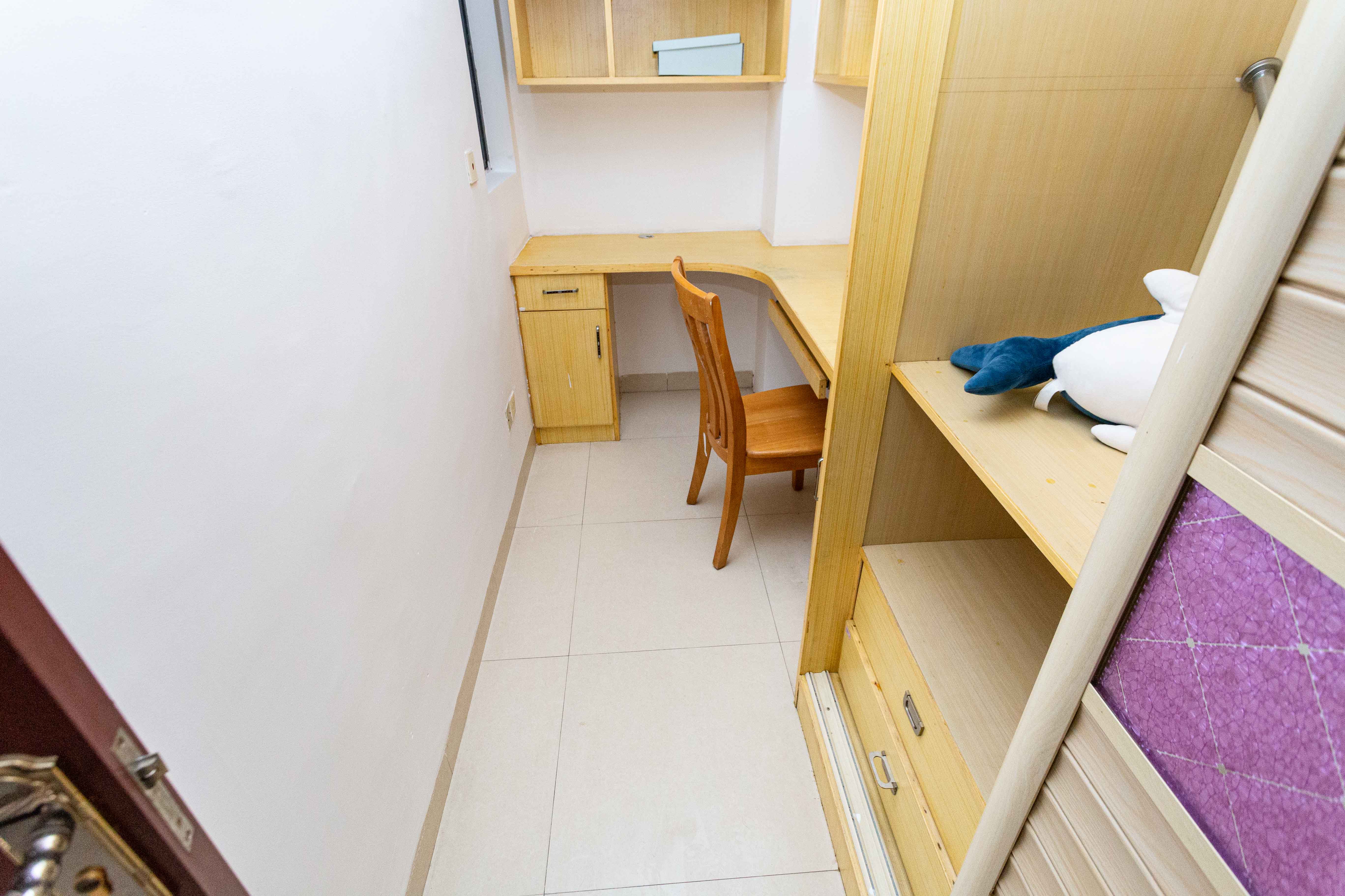 勤诚达新界 3室2厅1卫 69.0万 勤诚达新界 3室2厅1卫 69.0万卧室