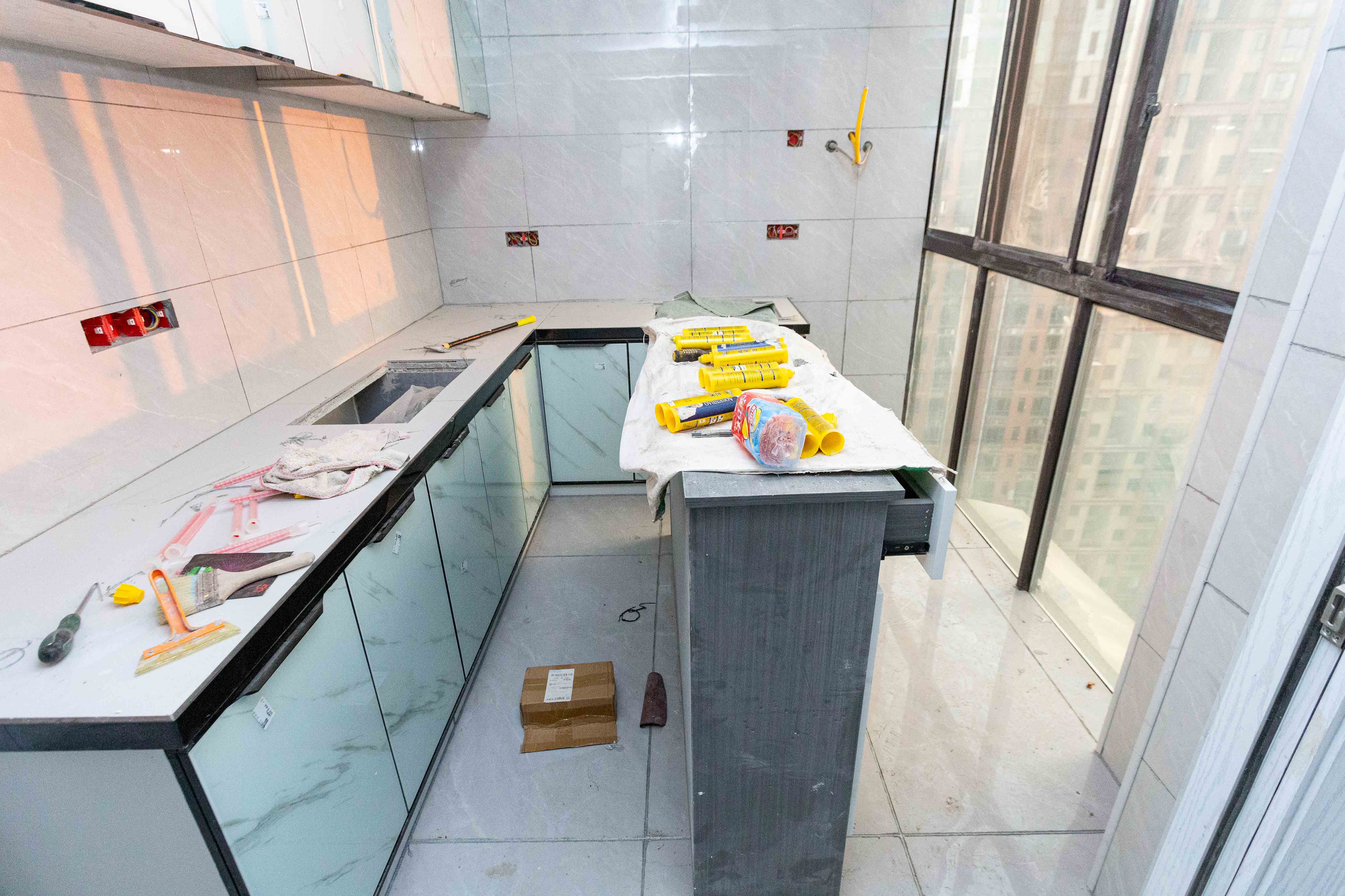 乾源国际  3室2厅2卫    75.0万厨房