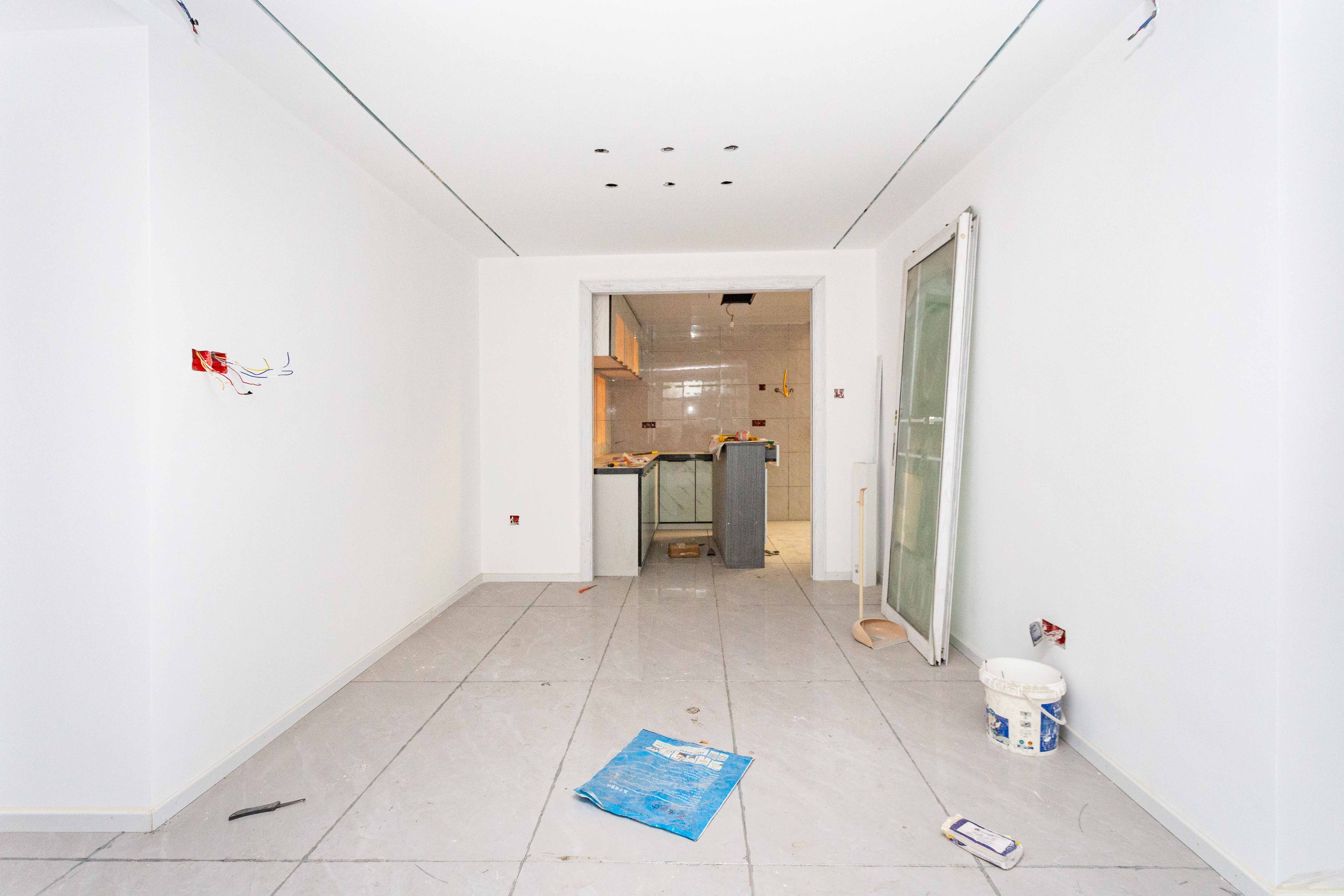 乾源国际  3室2厅2卫    75.0万客厅