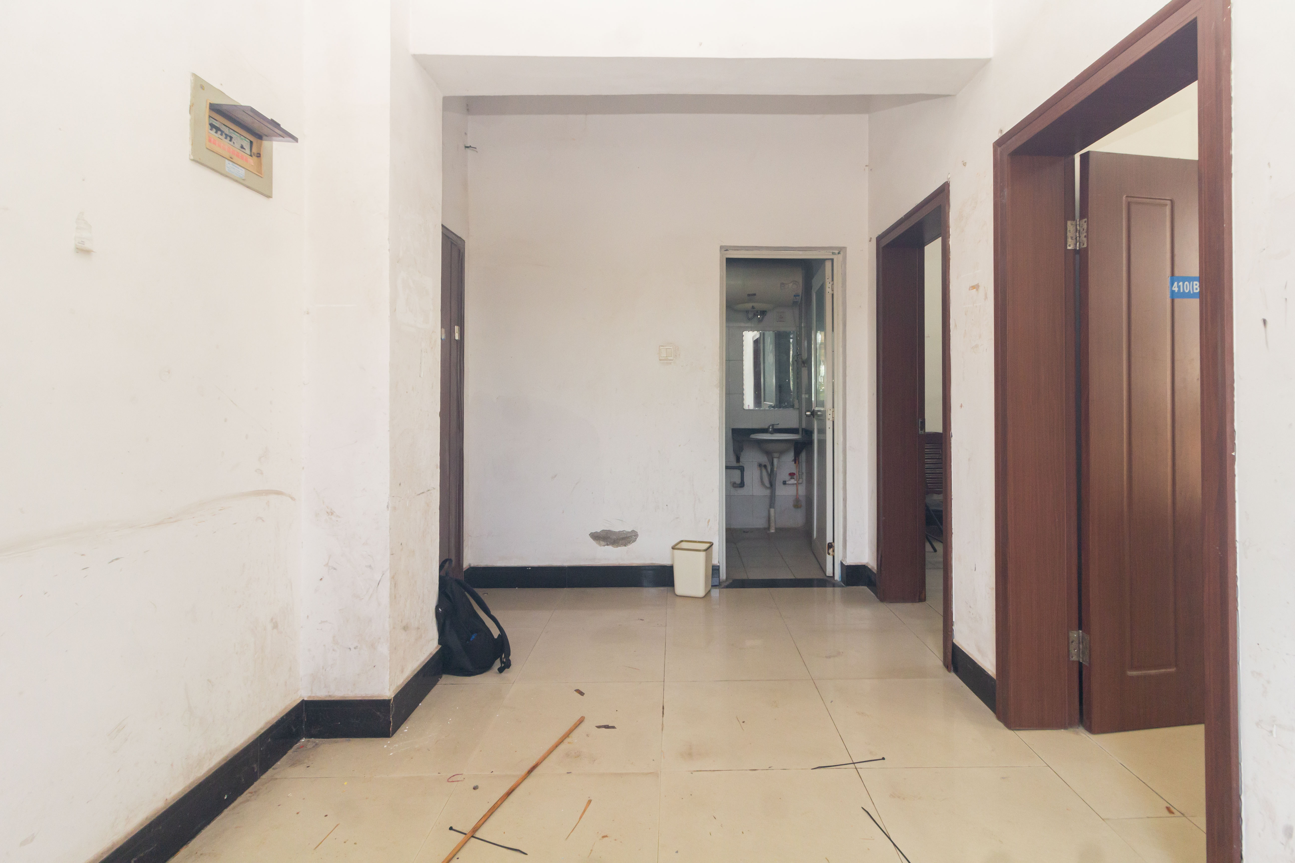 创业乐园 2室1厅1卫 28.0万 创业乐园 2室1厅1卫 28.0万客厅