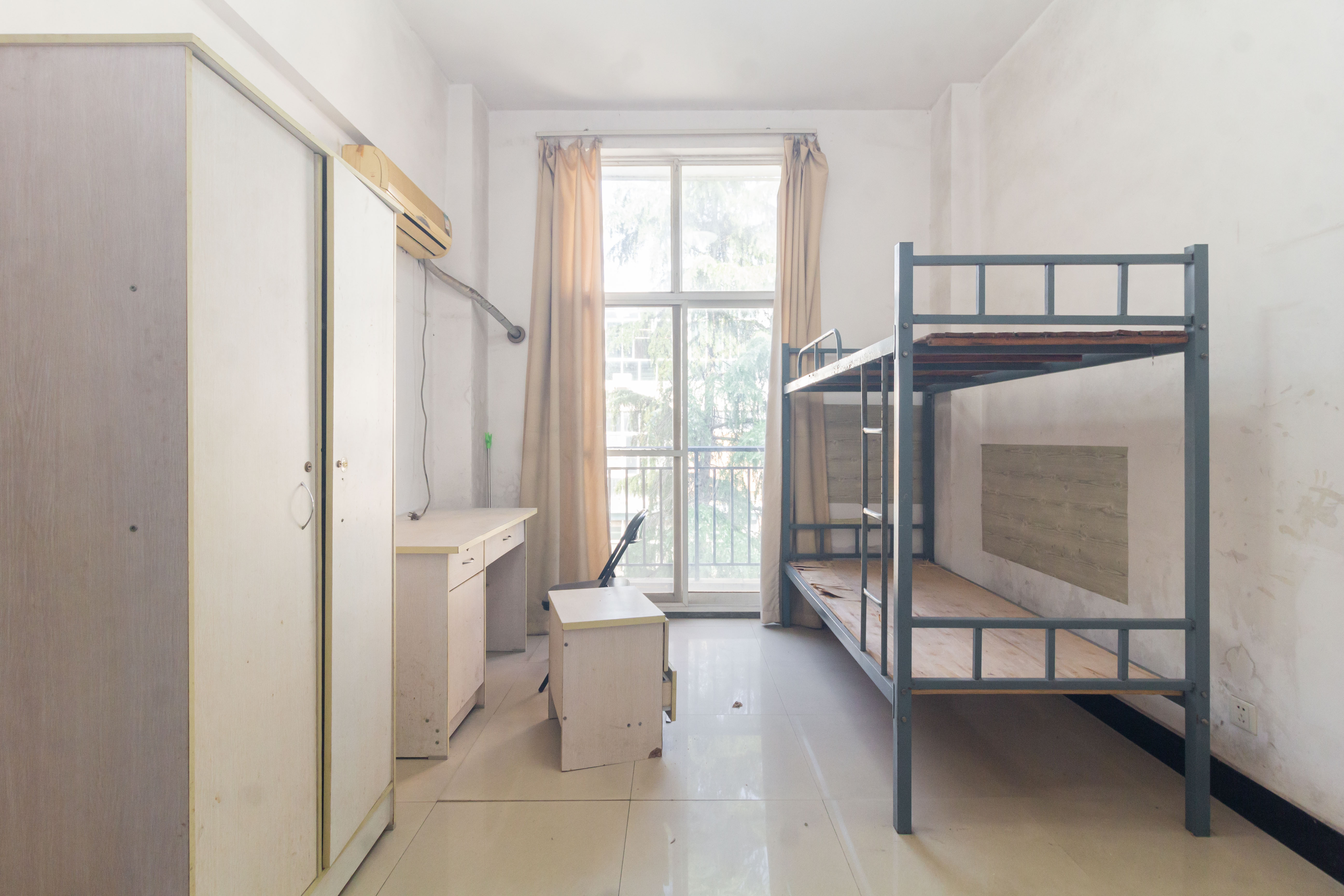 创业乐园 2室1厅1卫 28.0万 创业乐园 2室1厅1卫 28.0万卧室