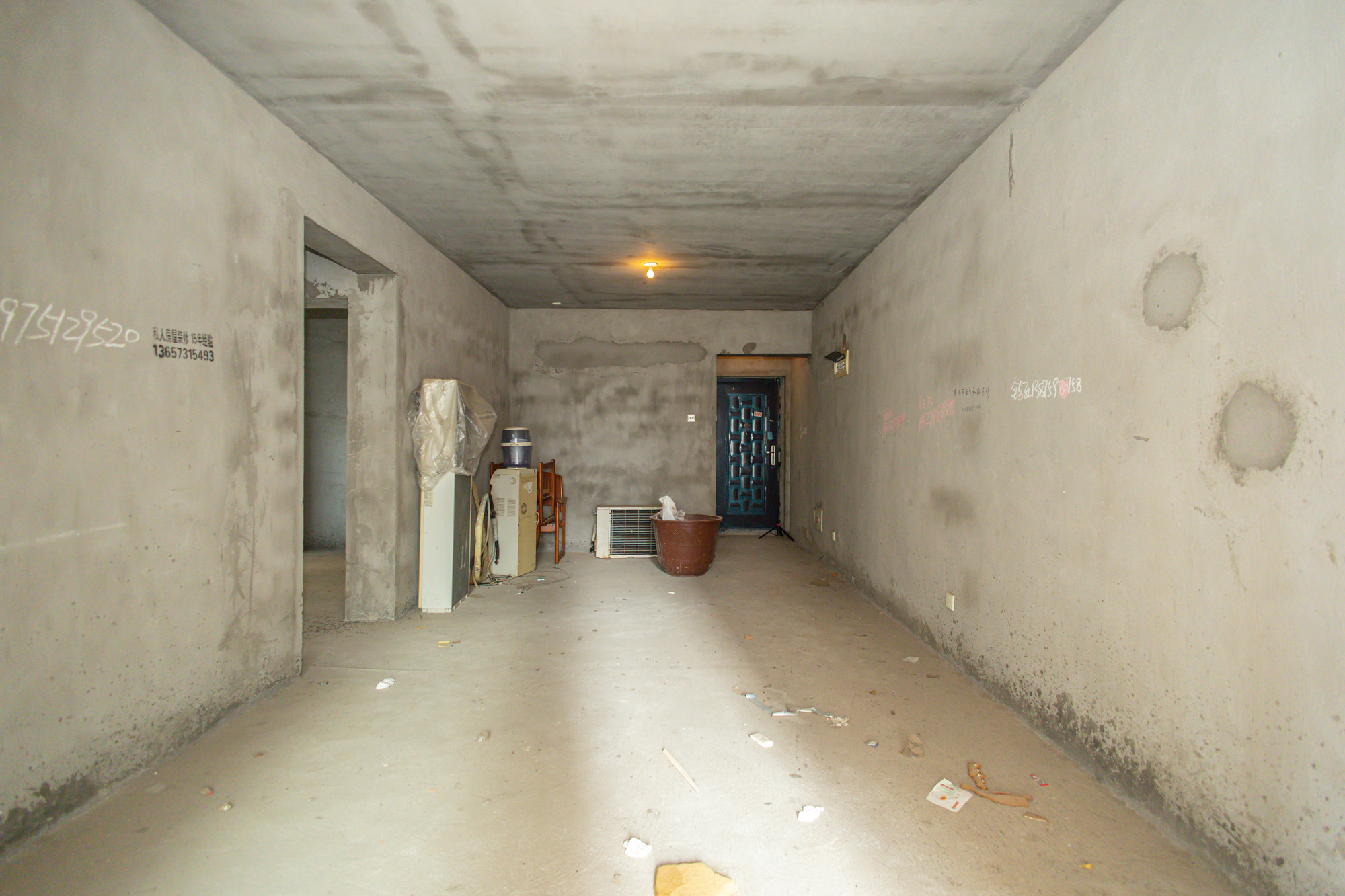 蝴蝶谷 2室2厅1卫 32.8万 蝴蝶谷 2室2厅1卫 32.8万客厅