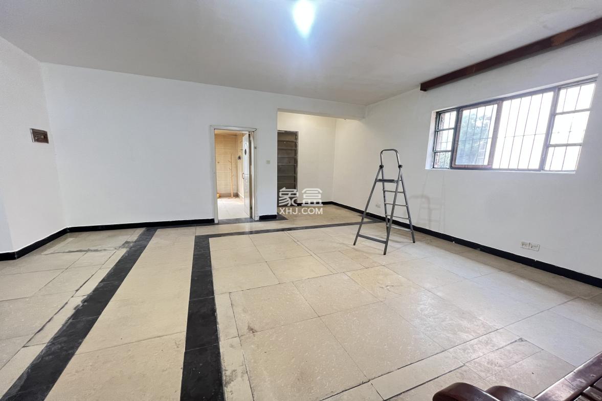 新桥家园  2室2厅1卫    1800.0元/月 新桥家园  2室2厅1卫    1800.0元/月室内图