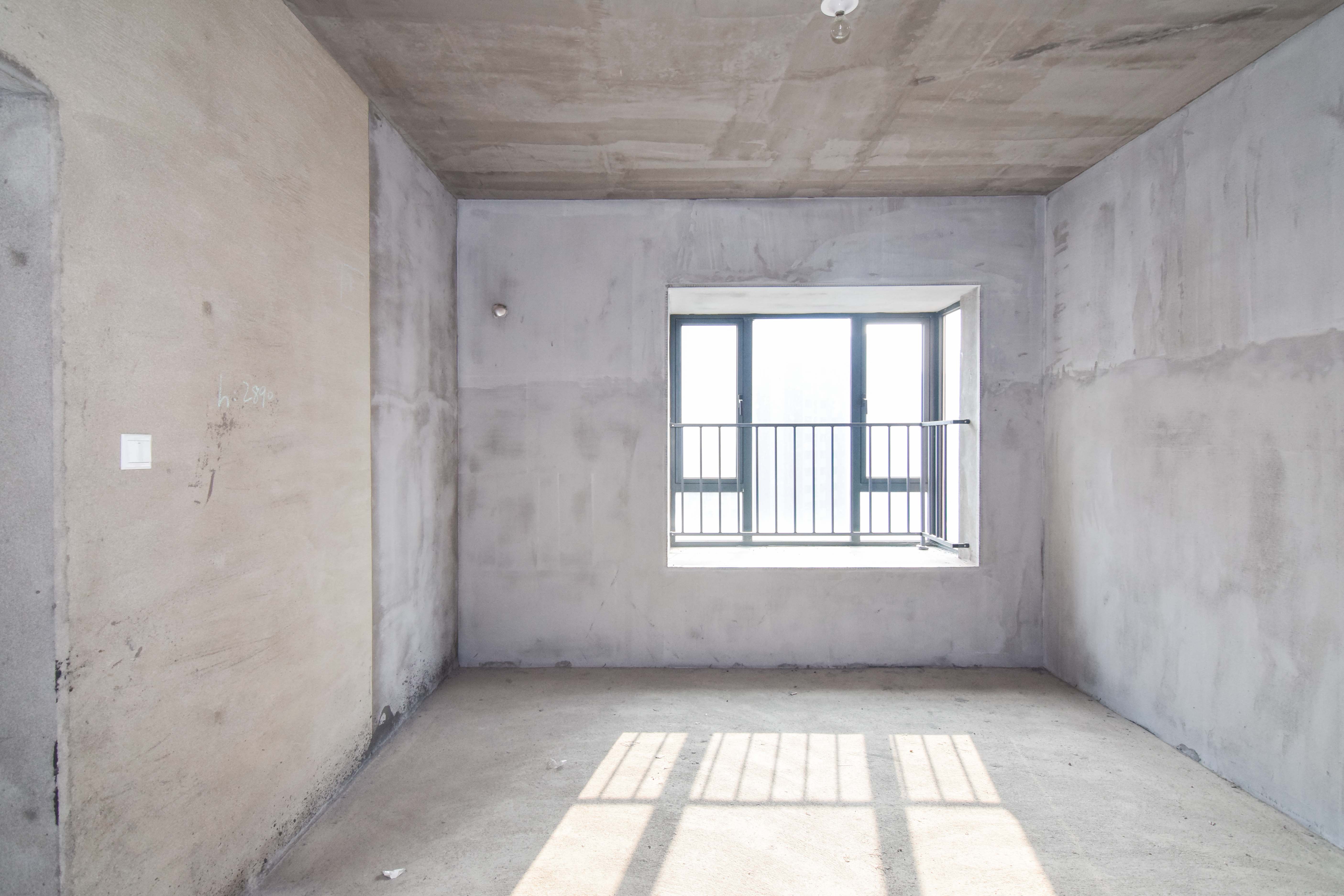 凯尔花缇紫郡  4室2厅2卫    90.0万 凯尔花缇紫郡  4室2厅2卫    90.0万卧室