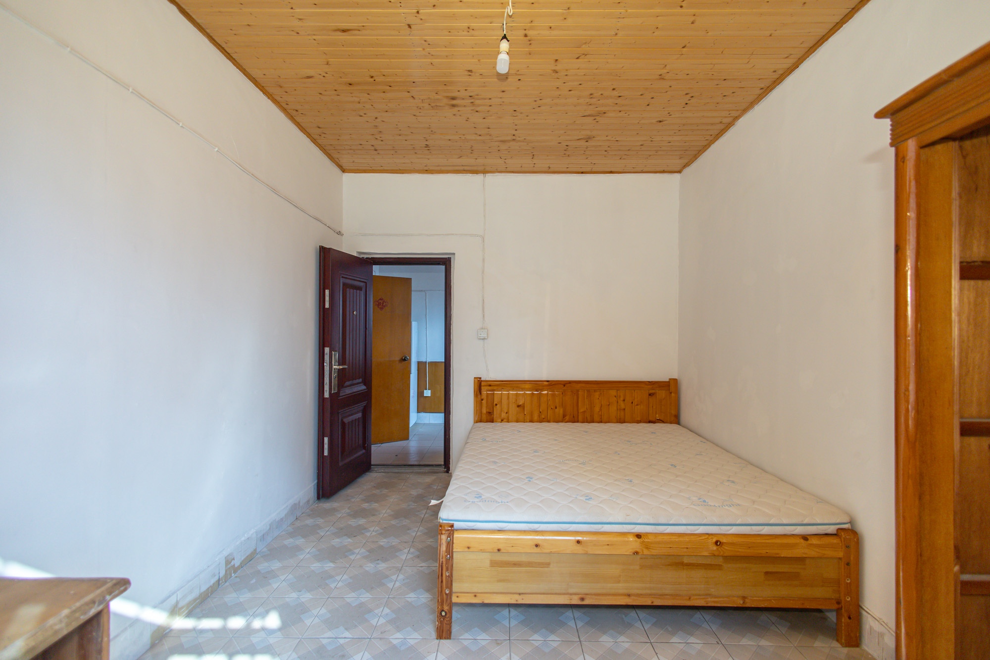 星沙一区 6室3厅3卫 168.0万 星沙一区 6室3厅3卫 168.0万卧室