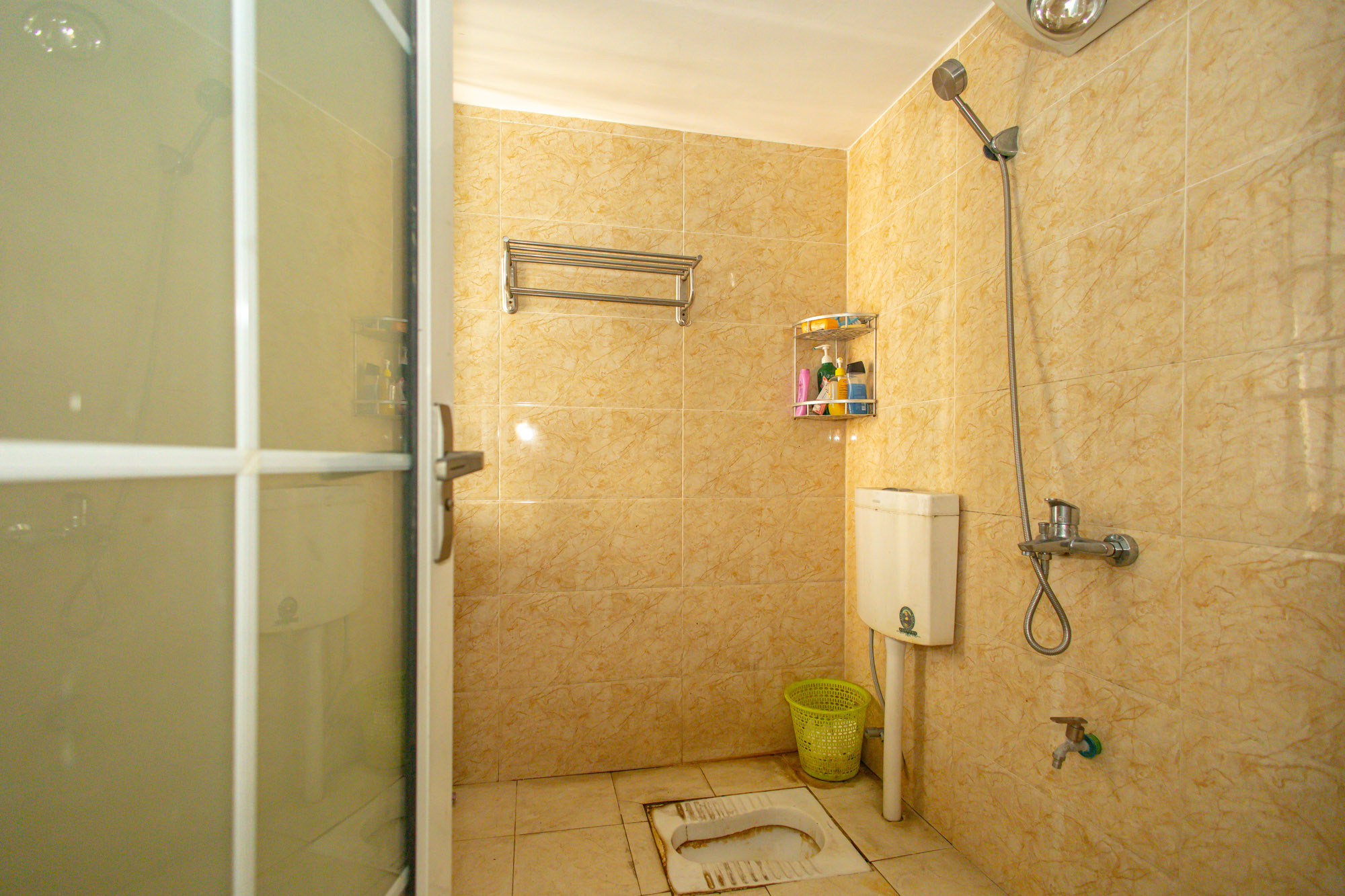 蝴蝶谷 5室2厅2卫 68.0万 蝴蝶谷 5室2厅2卫 68.0万卫生间