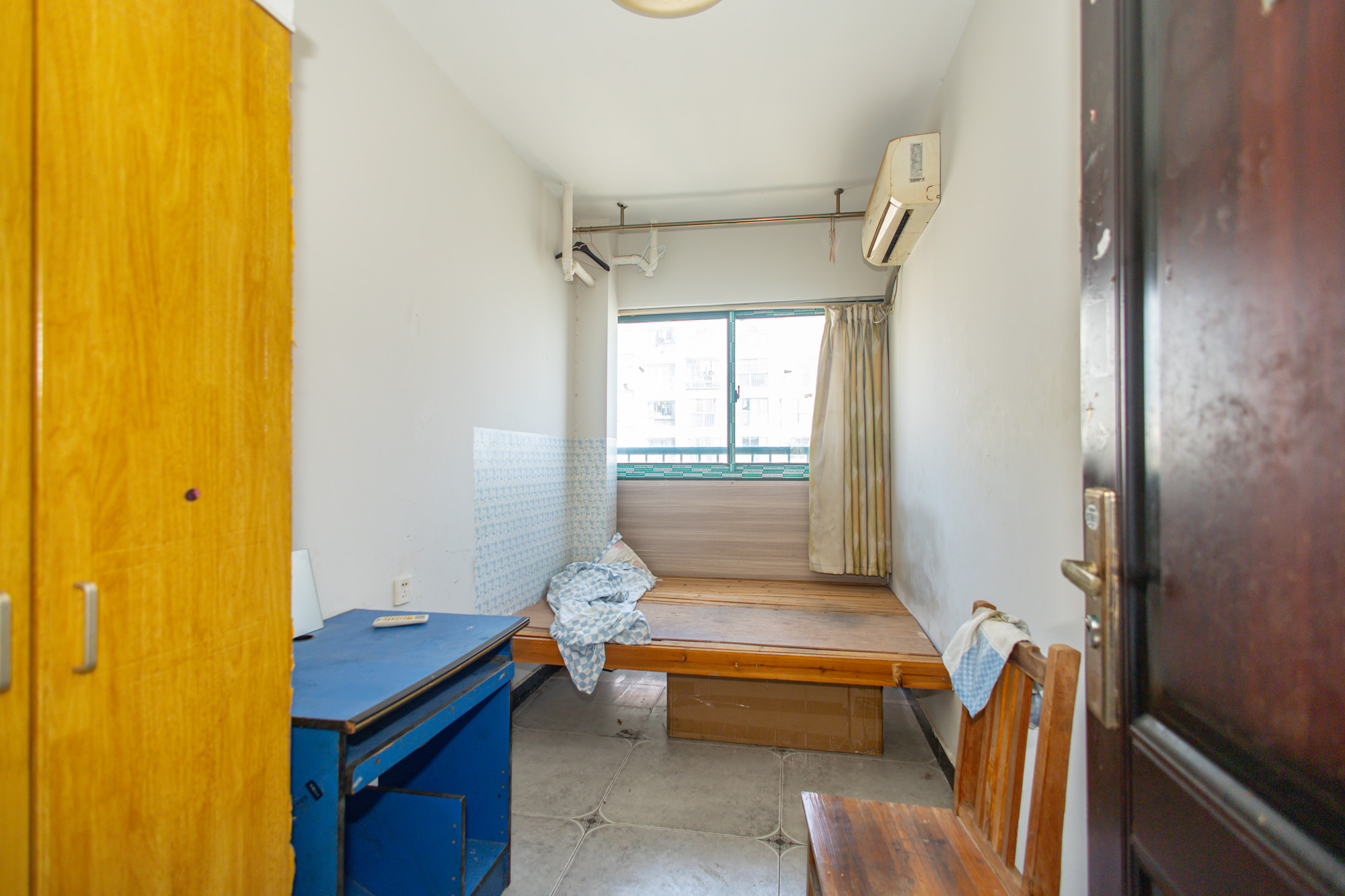 蝴蝶谷 5室2厅2卫 68.0万 蝴蝶谷 5室2厅2卫 68.0万卧室