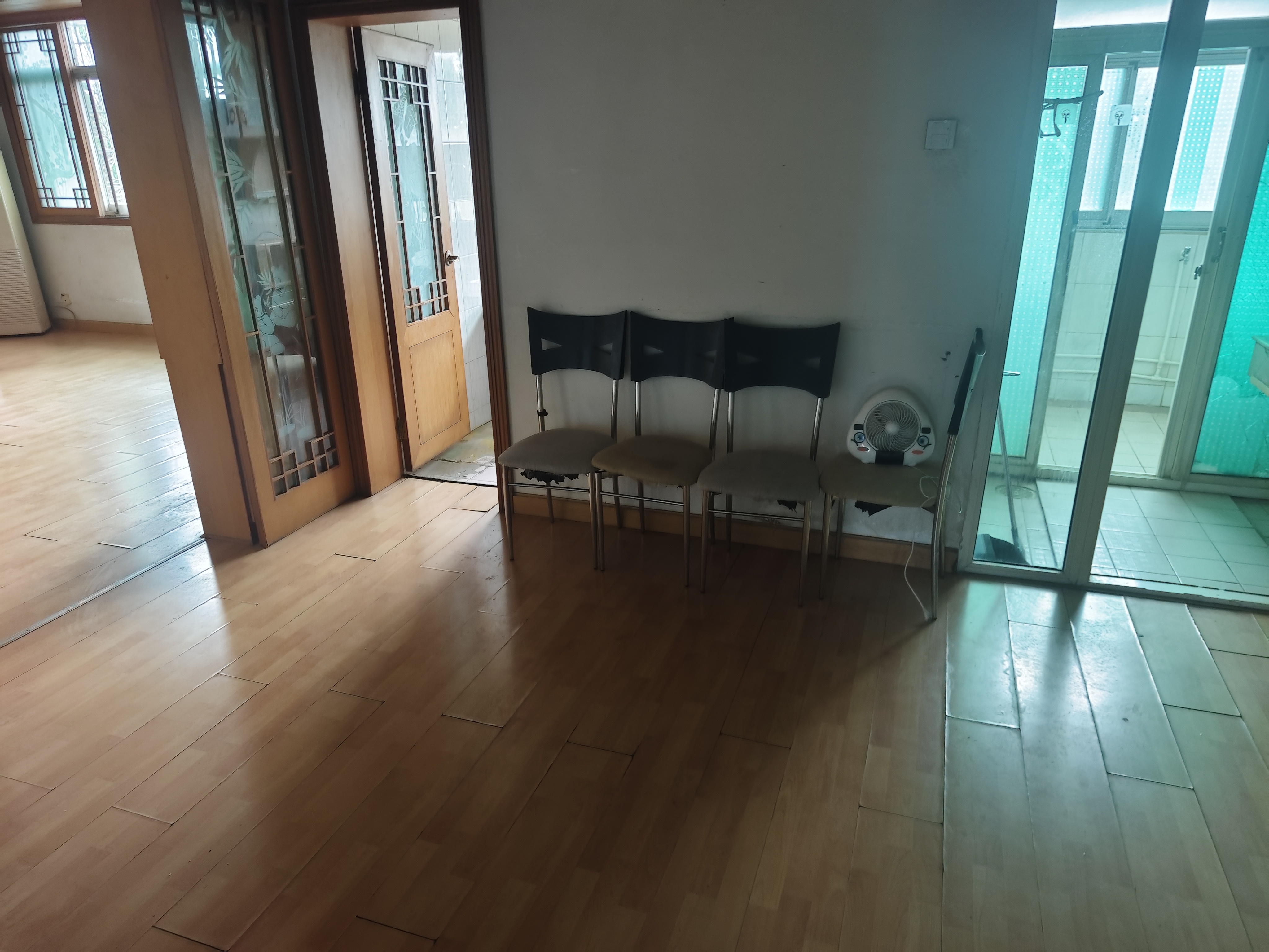 县政府小区(星邻南苑) 3室2厅1卫 1800.0元/月 县政府小区(星邻南苑) 3室2厅1卫 1800.0元/月室内图