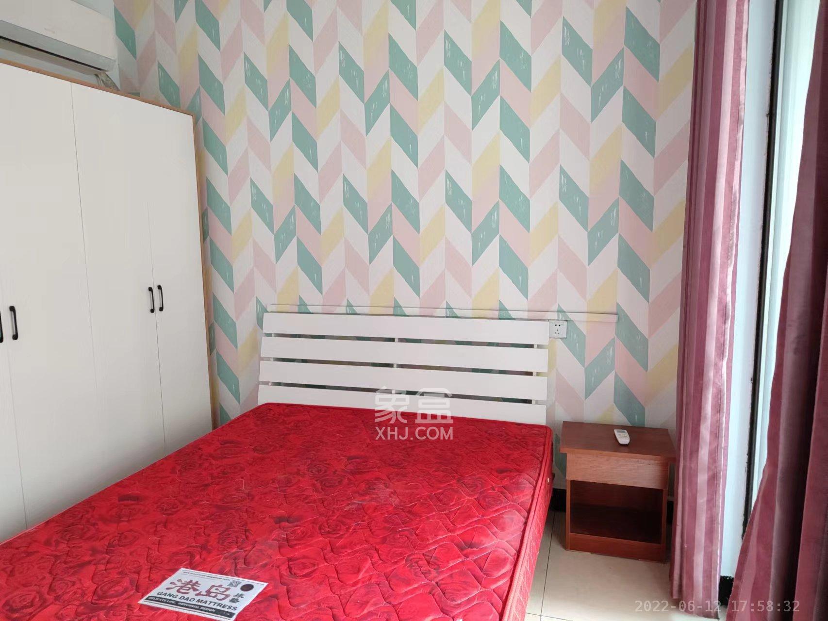 钱隆樽品(一、二、三期)  1室1厅1卫    1500.0元/月 钱隆樽品(一、二、三期)  1室1厅1卫    1500.0元/月室内图