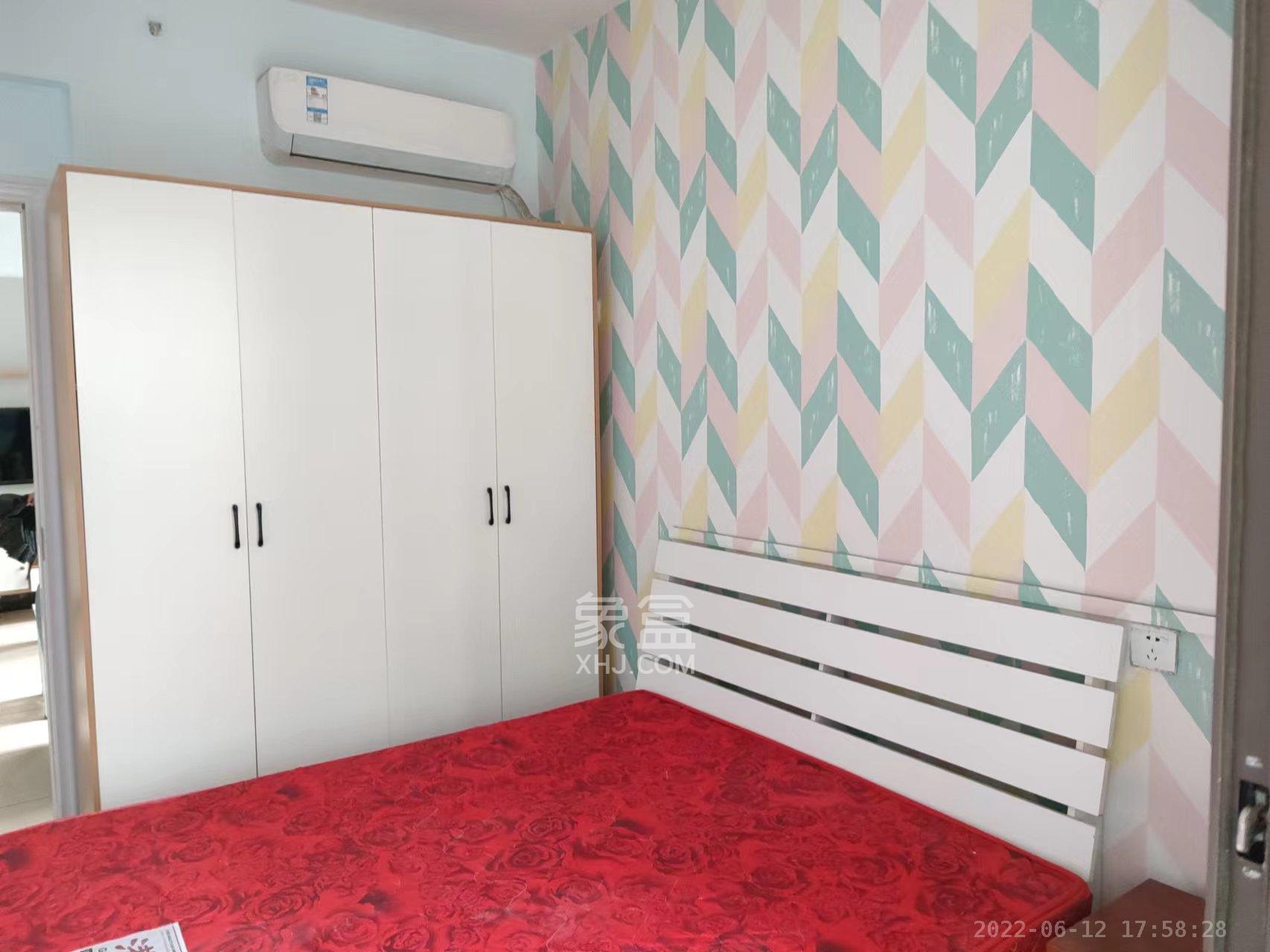 钱隆樽品(一、二、三期)  1室1厅1卫    1500.0元/月 钱隆樽品(一、二、三期)  1室1厅1卫    1500.0元/月室内图