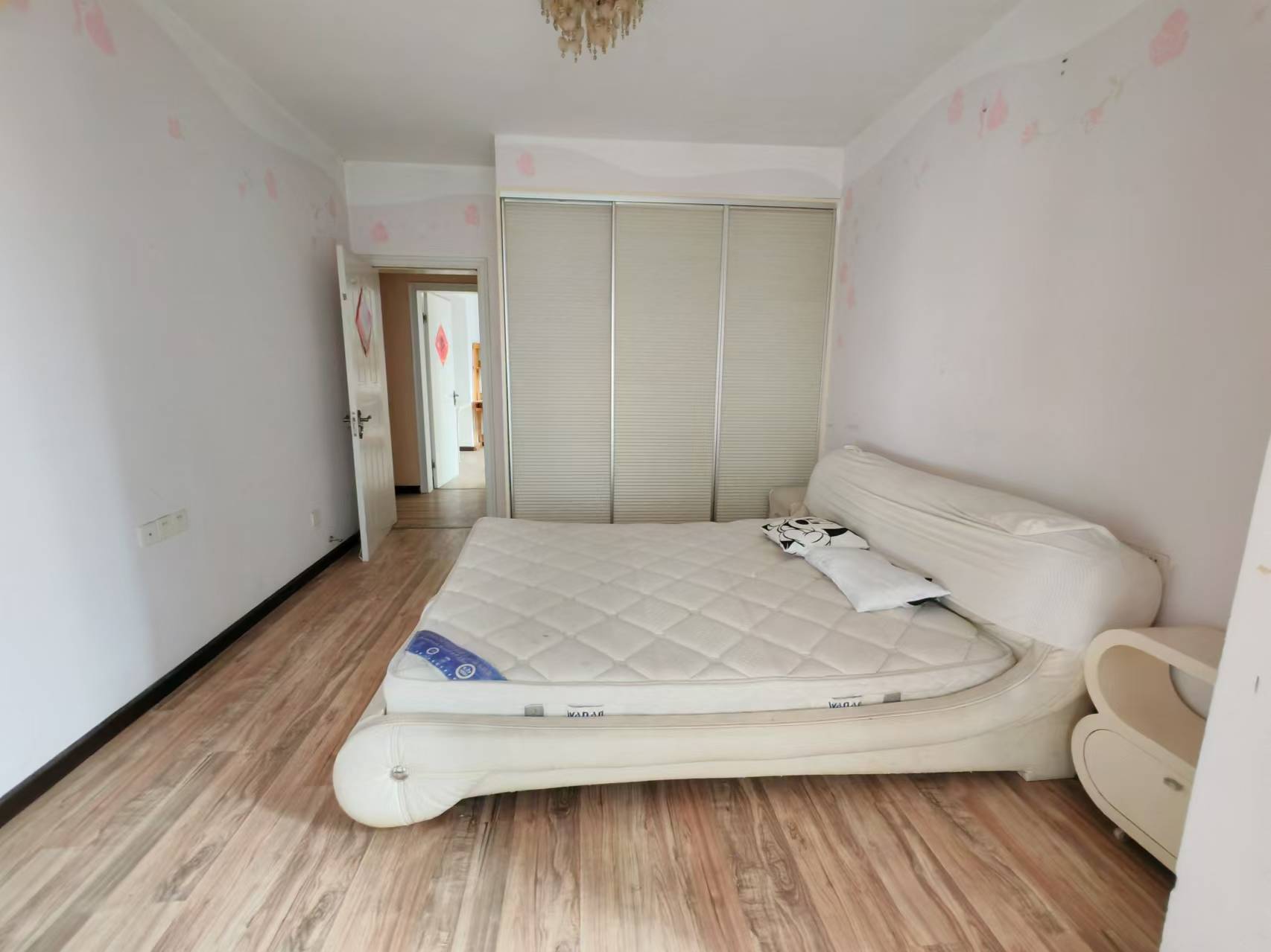 东门壹号家园 3室2厅2卫 3000.0元/月 东门壹号家园 3室2厅2卫 3000.0元/月室内图