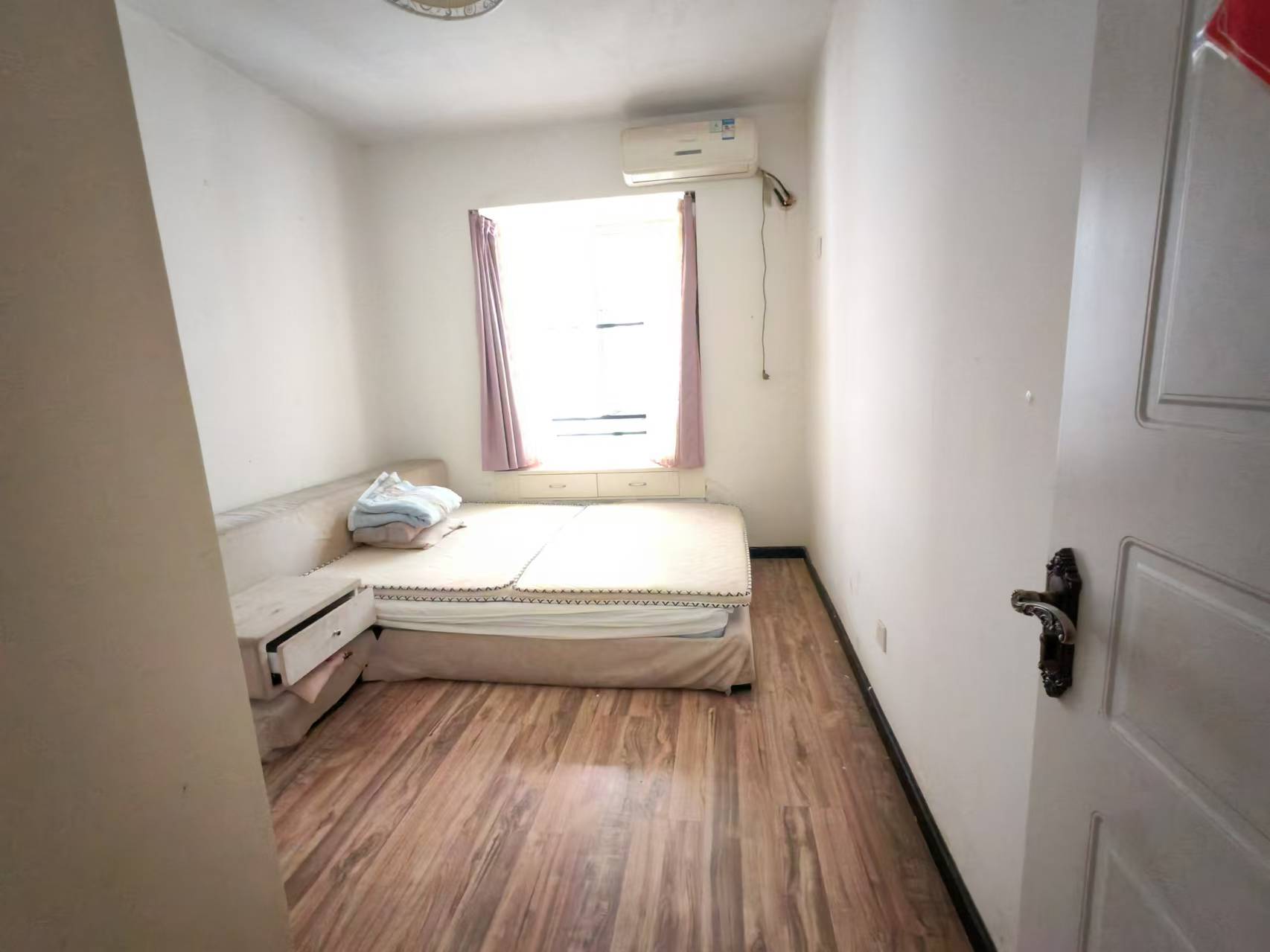 东门壹号家园 3室2厅2卫 3000.0元/月 东门壹号家园 3室2厅2卫 3000.0元/月室内图