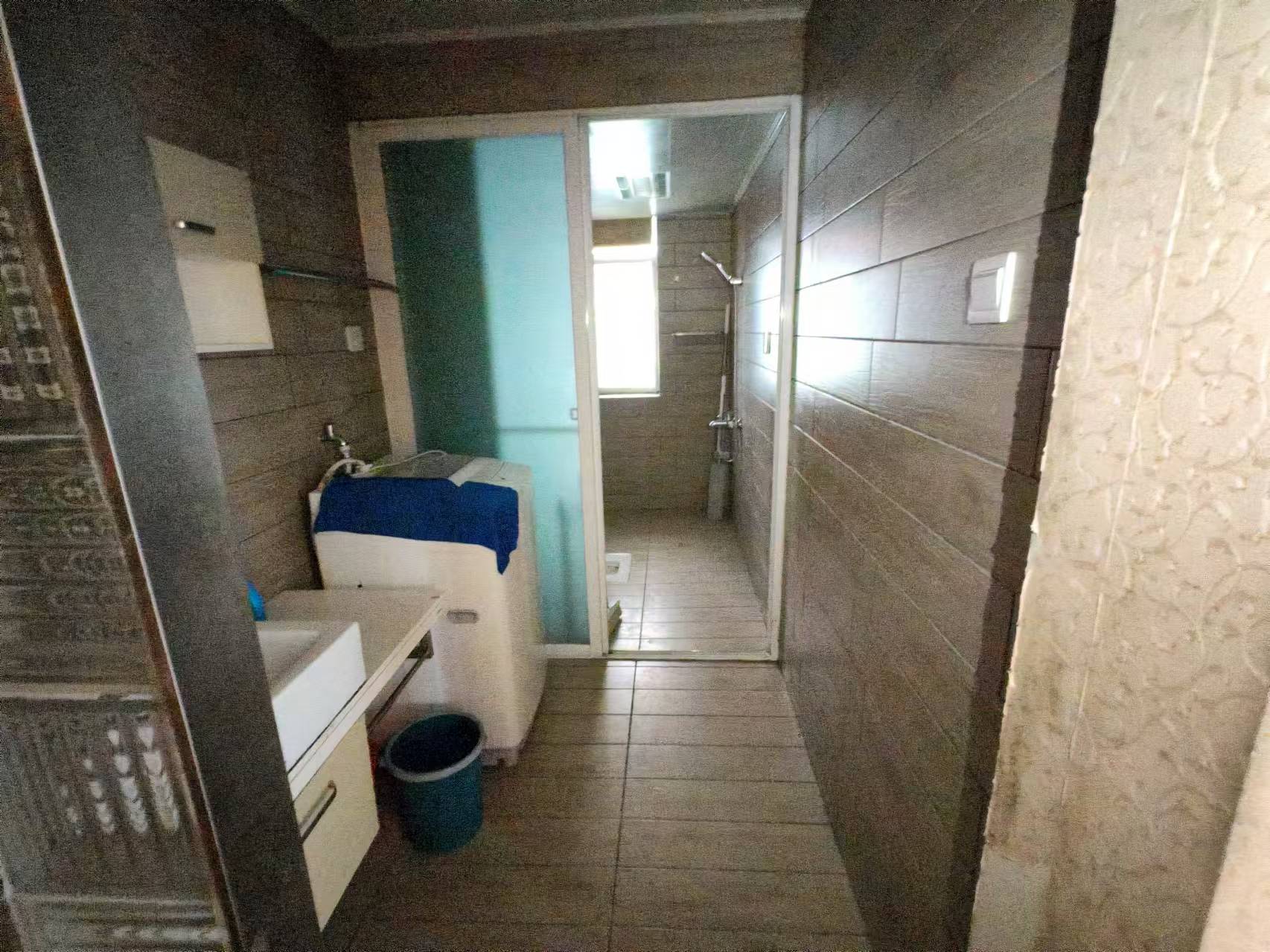 东门壹号家园 3室2厅2卫 3000.0元/月 东门壹号家园 3室2厅2卫 3000.0元/月室内图