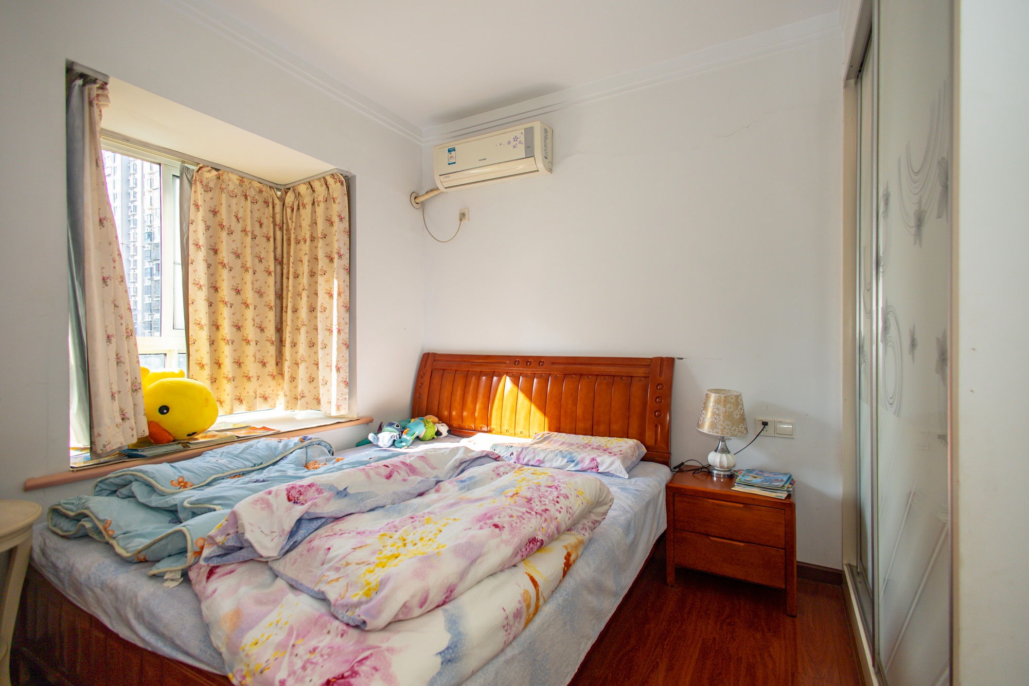 时代星城 3室2厅2卫 57.8万 时代星城 3室2厅2卫 57.8万卧室