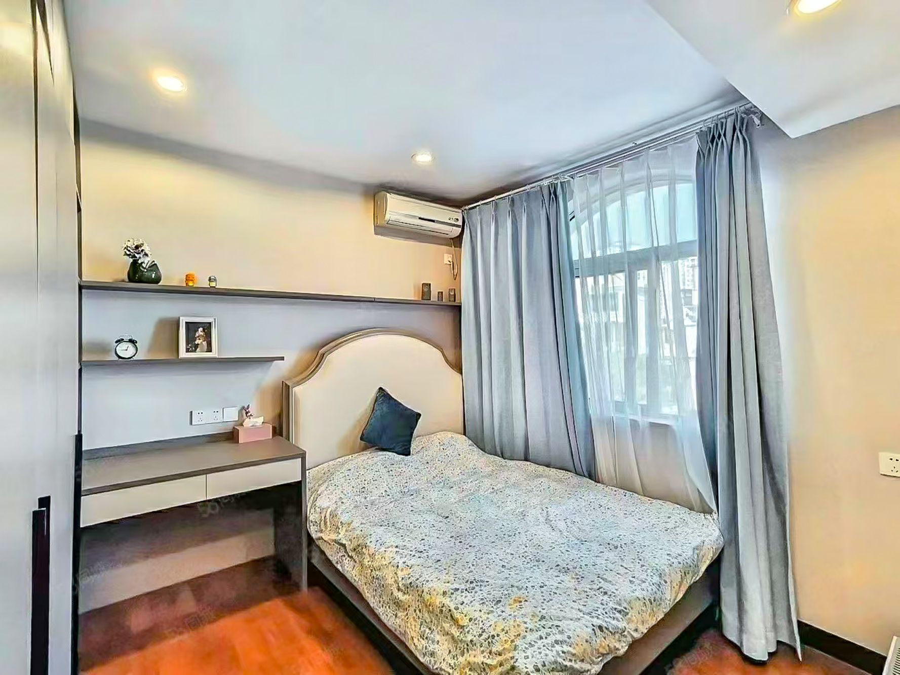 碧桂园威尼斯城  5室2厅4卫    653.88万 碧桂园威尼斯城  5室2厅4卫    653.88万卧室