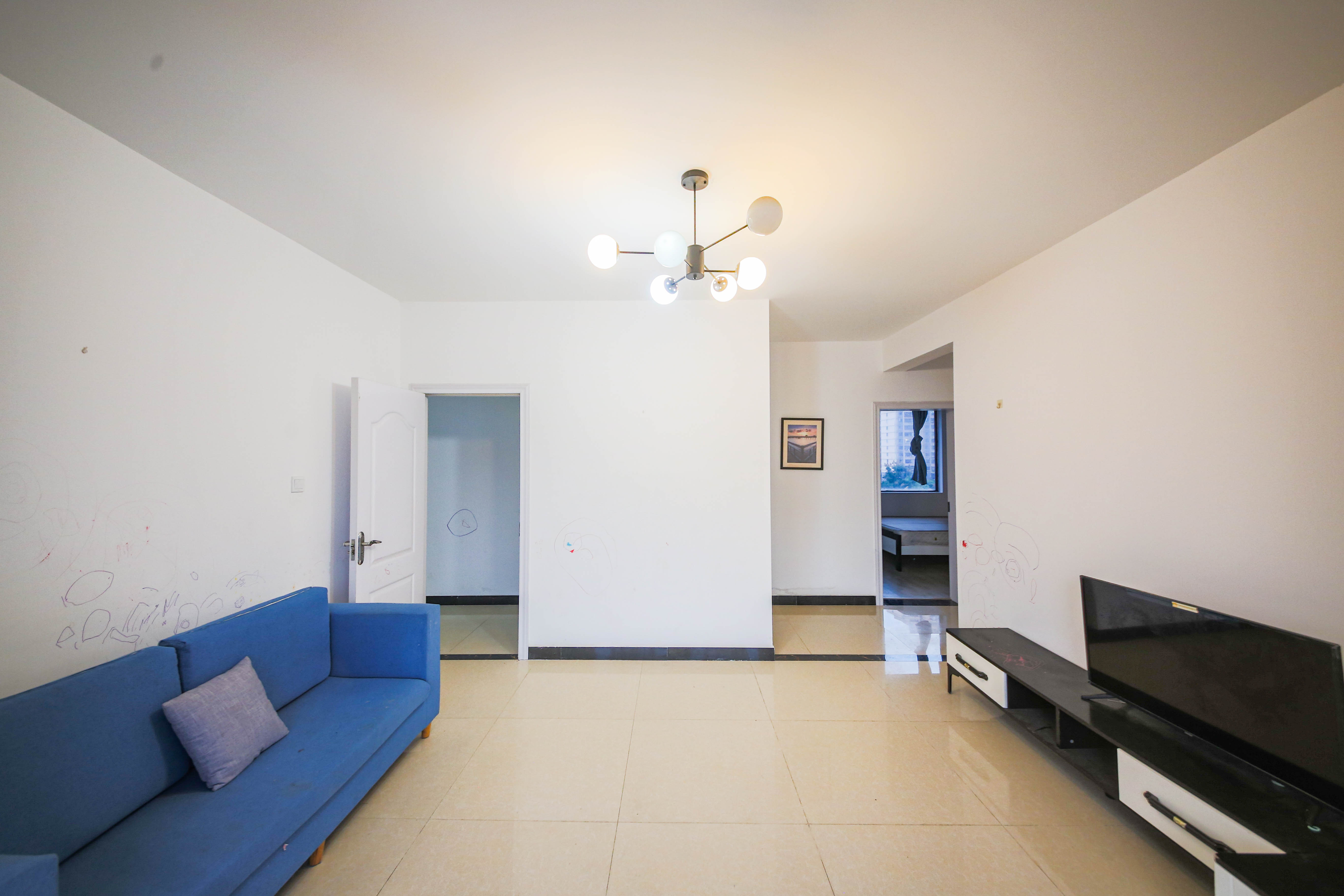 水墨林溪  3室2厅2卫    110.0万 水墨林溪  3室2厅2卫    110.0万客厅