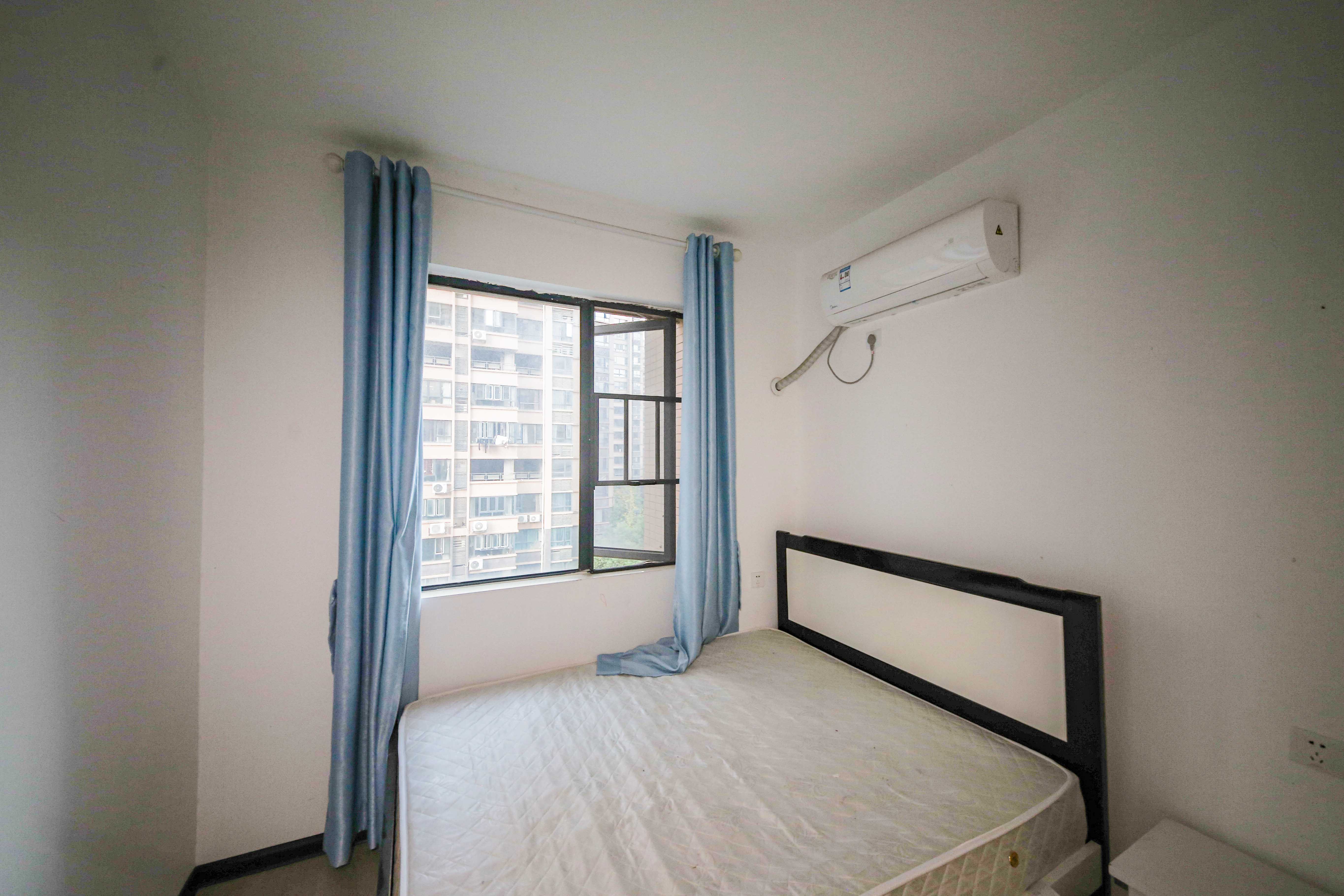 水墨林溪  3室2厅2卫    110.0万 水墨林溪  3室2厅2卫    110.0万卧室