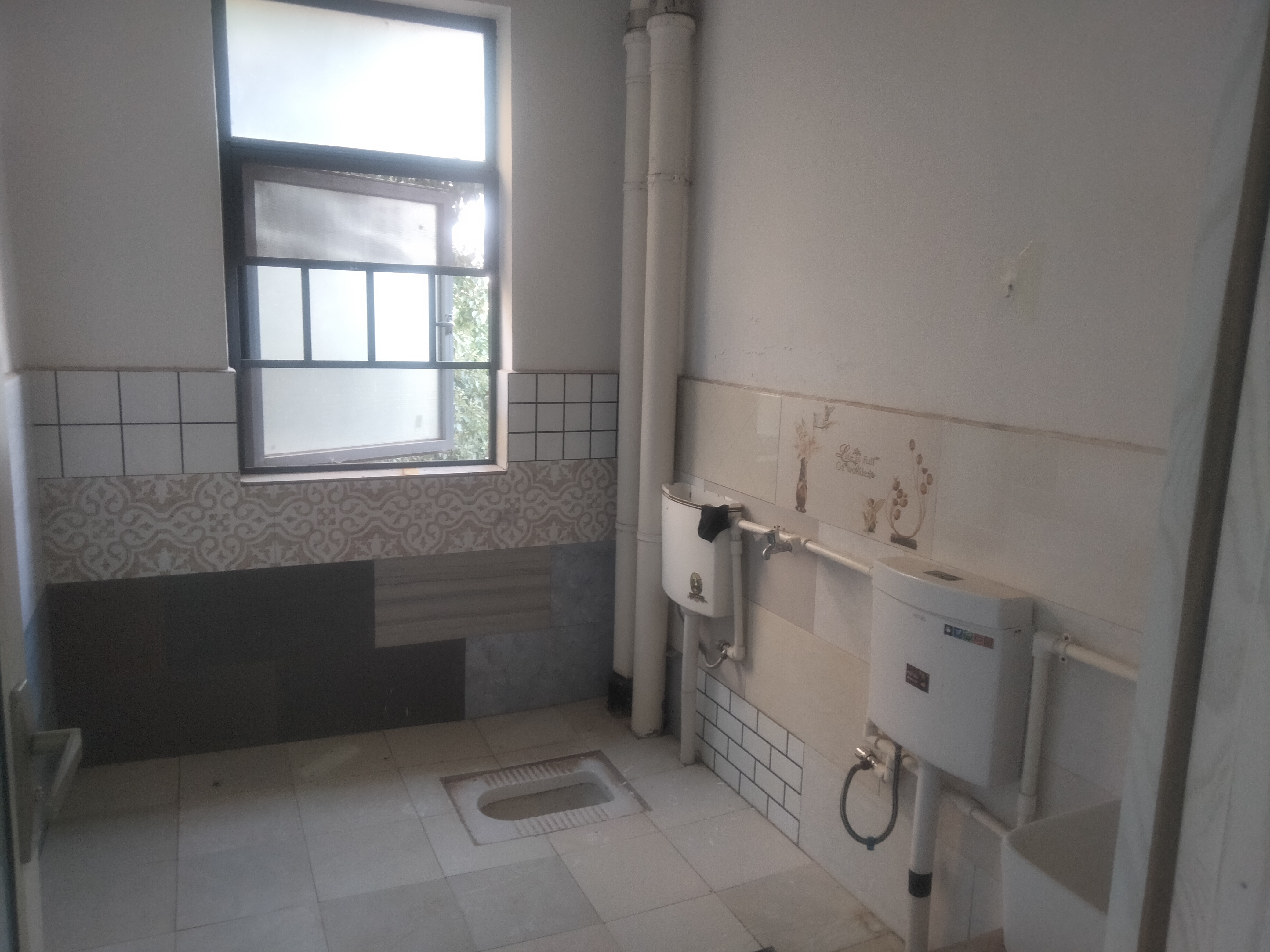 和美星城 5室2厅2卫 2200.0元/月 和美星城 5室2厅2卫 2200.0元/月室内图