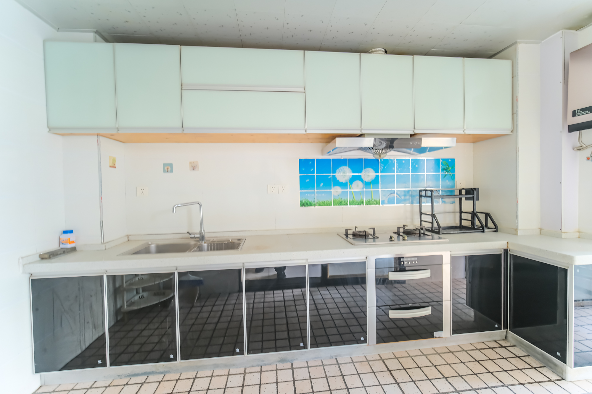 四季星城  1室2厅2卫    96.0万 四季星城  1室2厅2卫    96.0万厨房