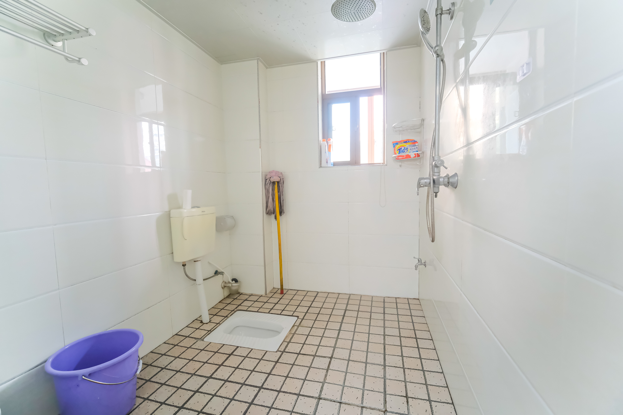 四季星城  1室2厅2卫    96.0万 四季星城  1室2厅2卫    96.0万卫生间