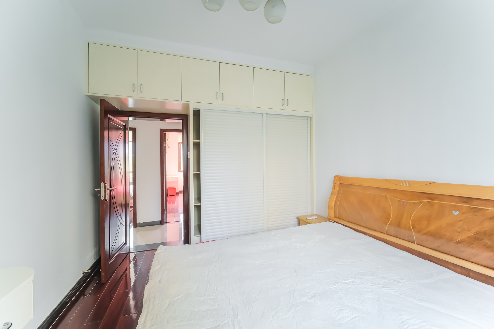 四季星城  1室2厅2卫    96.0万 四季星城  1室2厅2卫    96.0万卧室