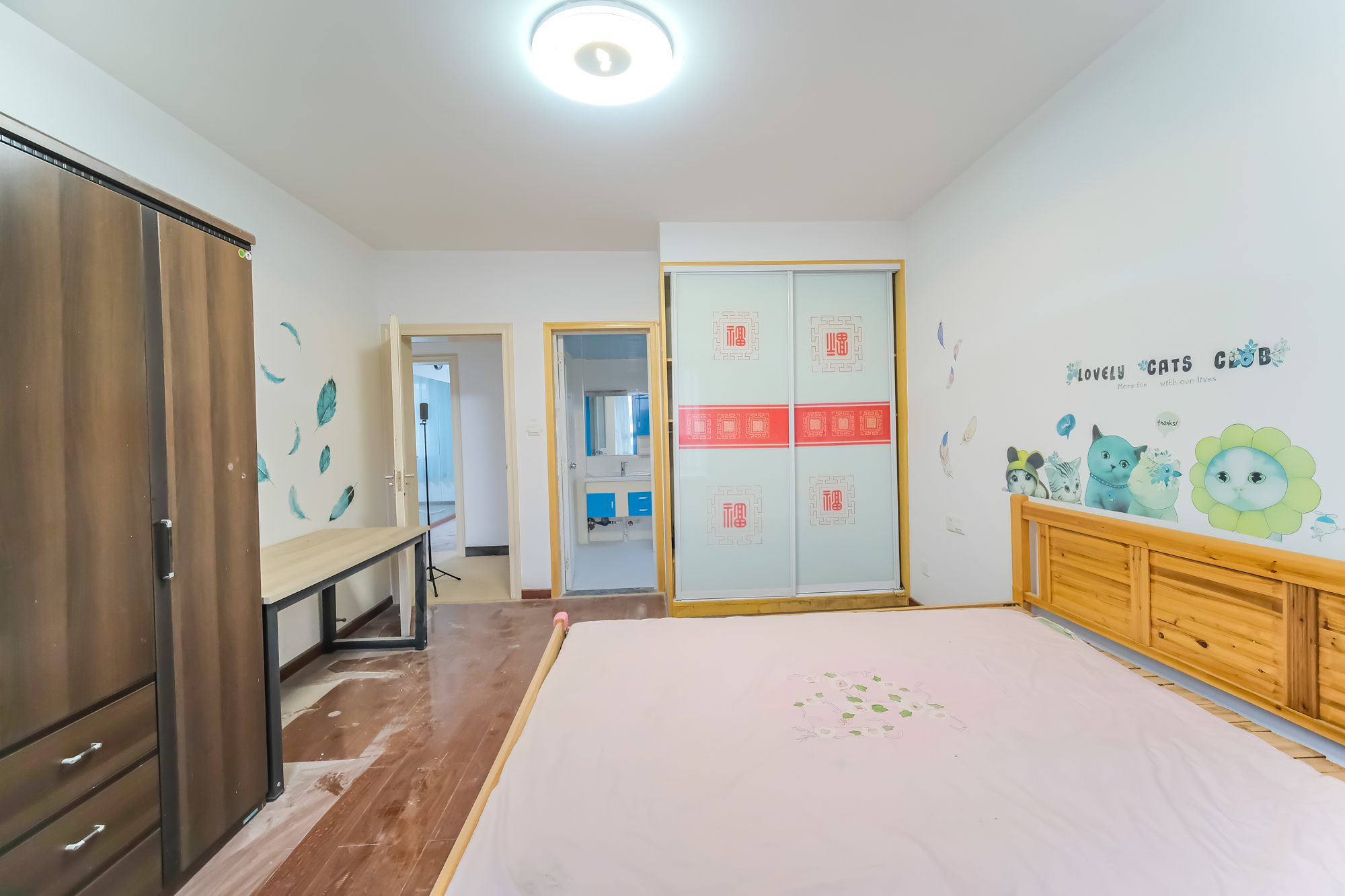 长丰星城 4室2厅2卫 89.0万 长丰星城 4室2厅2卫 89.0万卧室