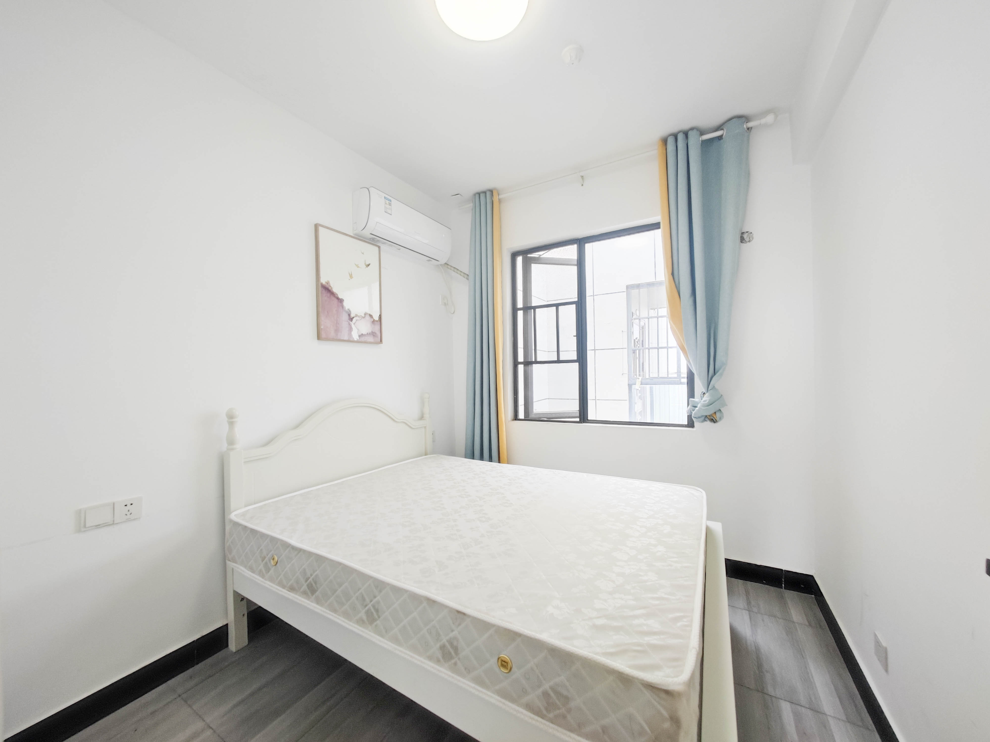 天翼花园(中国电信单位房) 3室1厅1卫 108.0万 天翼花园(中国电信单位房) 3室1厅1卫 108.0万卧室