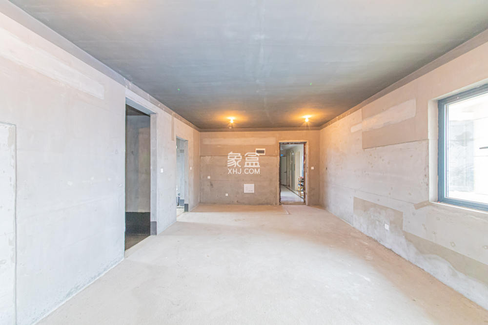 鑫远玲珑  3室2厅2卫    90.0万