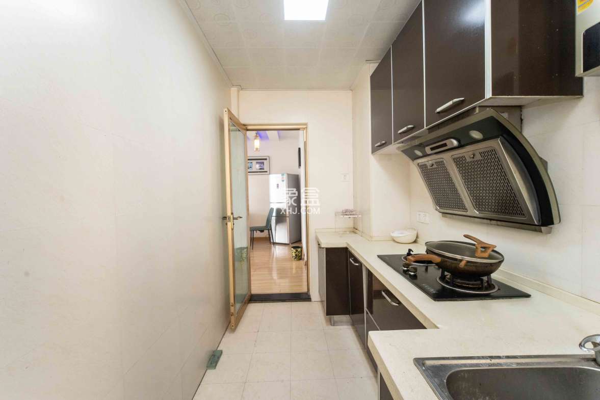 锦湘国际星城三期(锦绣苑) 2室2厅1卫 90.0万 锦湘国际星城三期(锦绣苑) 2室2厅1卫 90.0万厨房