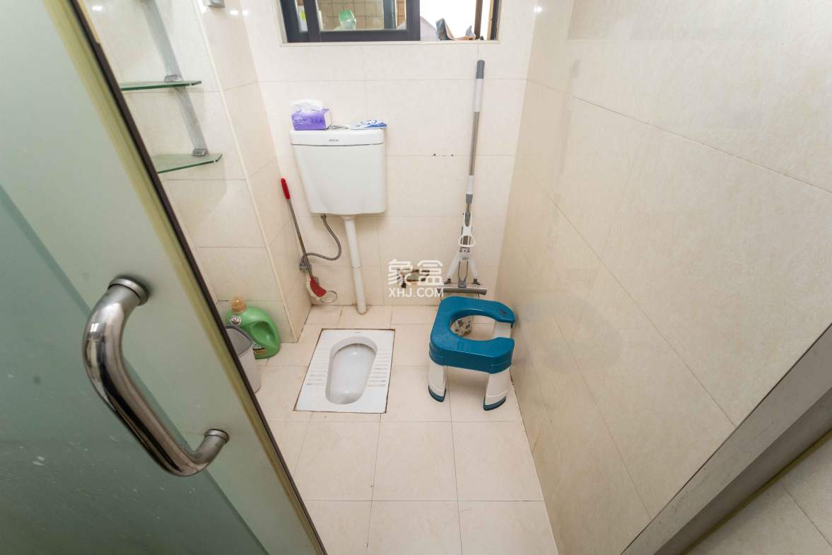 锦湘国际星城三期(锦绣苑) 2室2厅1卫 90.0万 锦湘国际星城三期(锦绣苑) 2室2厅1卫 90.0万卫生间