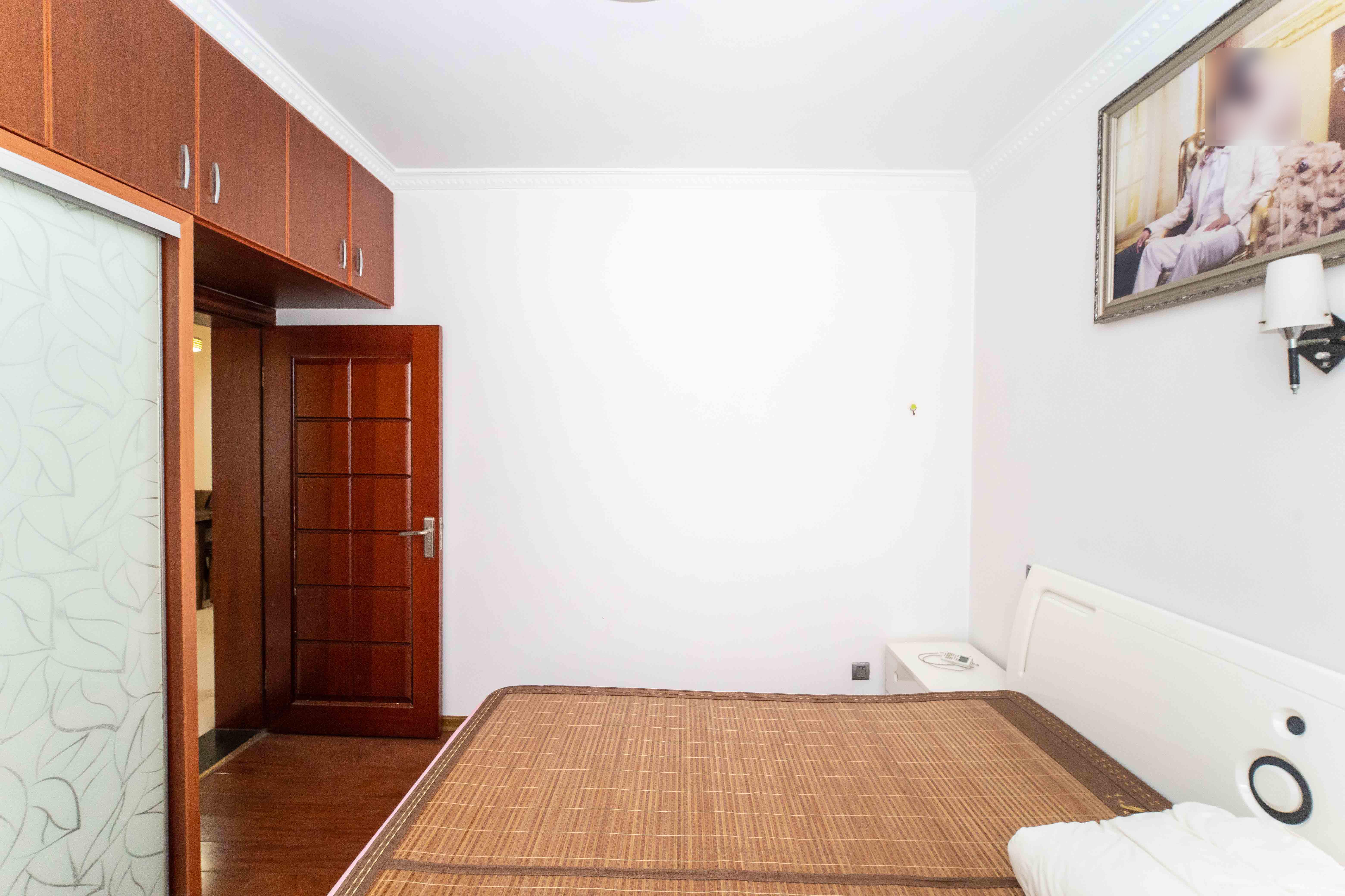 东玺门 2室2厅1卫 67.0万 东玺门 2室2厅1卫 67.0万卧室