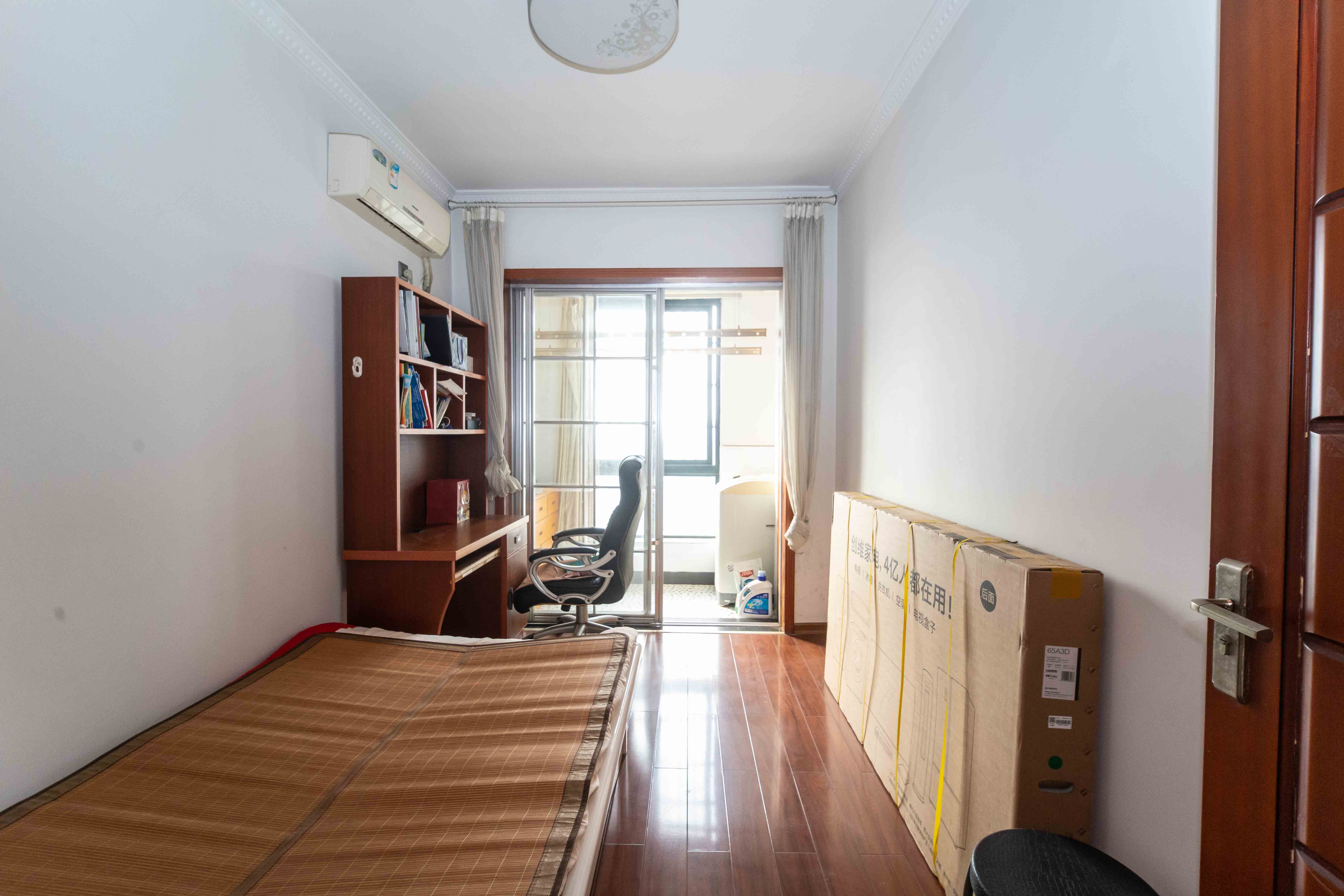 东玺门 2室2厅1卫 67.0万 东玺门 2室2厅1卫 67.0万卧室