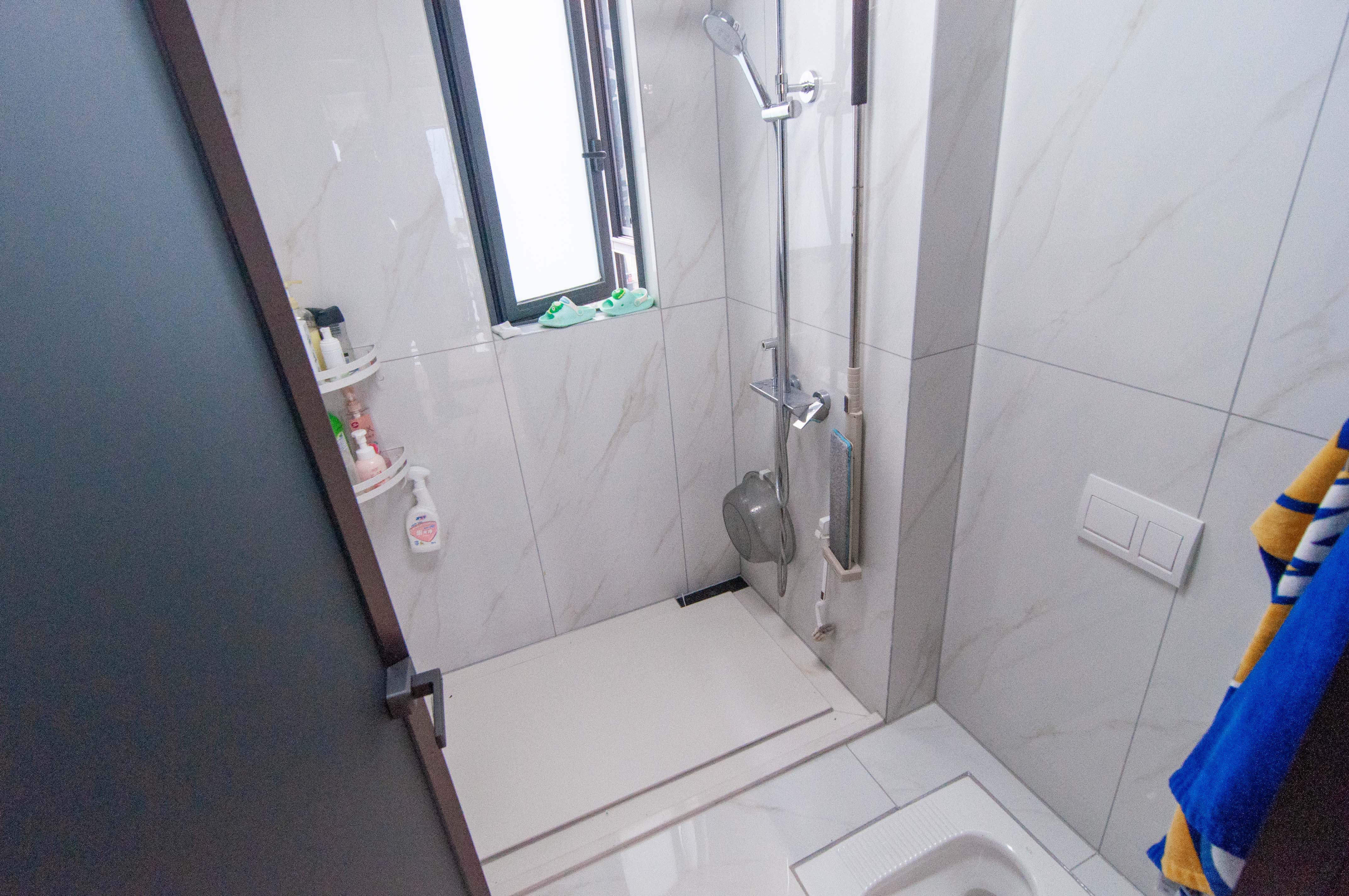 卓越浅水湾 4室2厅3卫 388.0万 卓越浅水湾 4室2厅3卫 388.0万卫生间