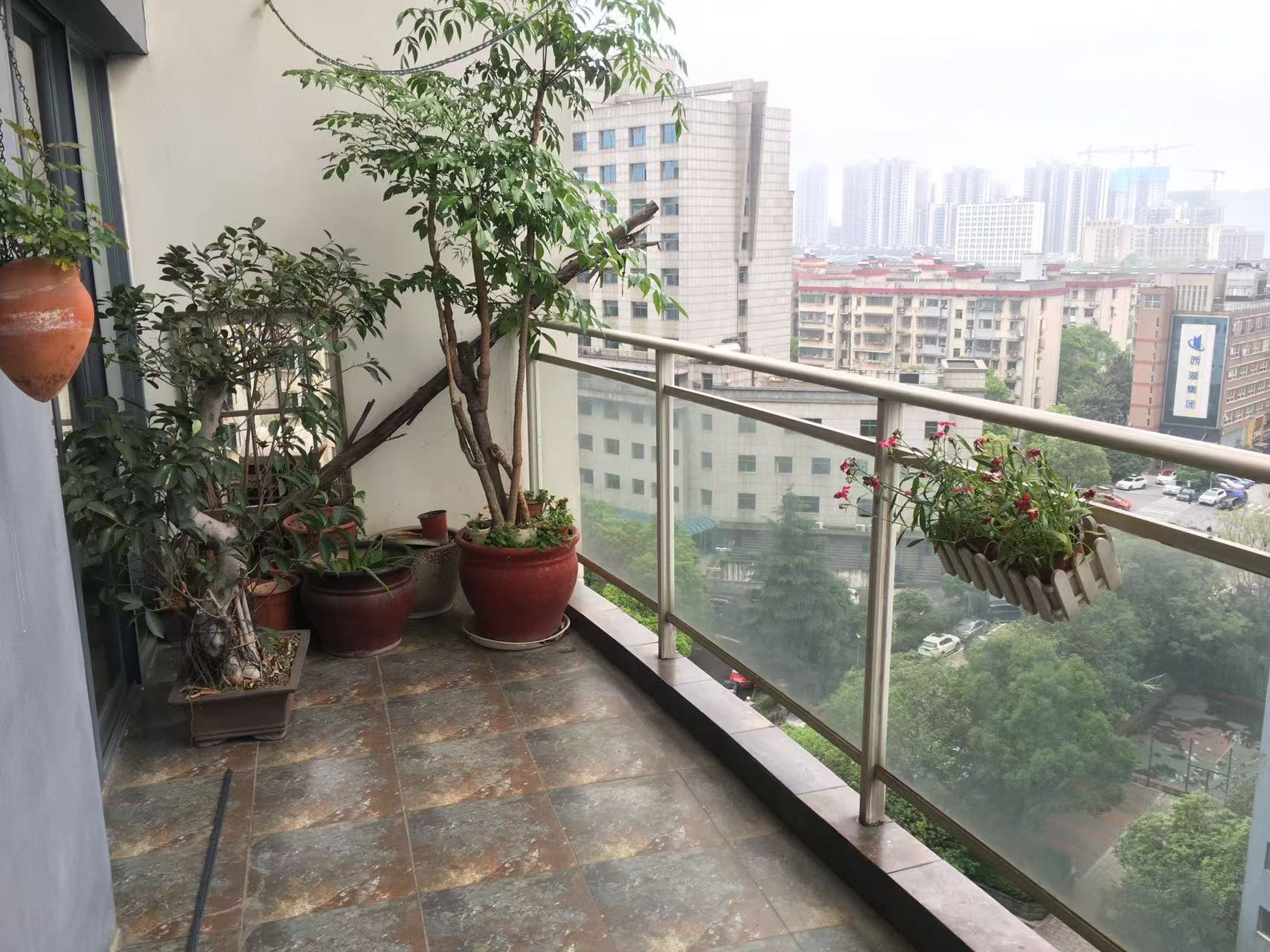 美林银谷  4室2厅2卫    3700.0元/月 美林银谷  4室2厅2卫    3700.0元/月室内图