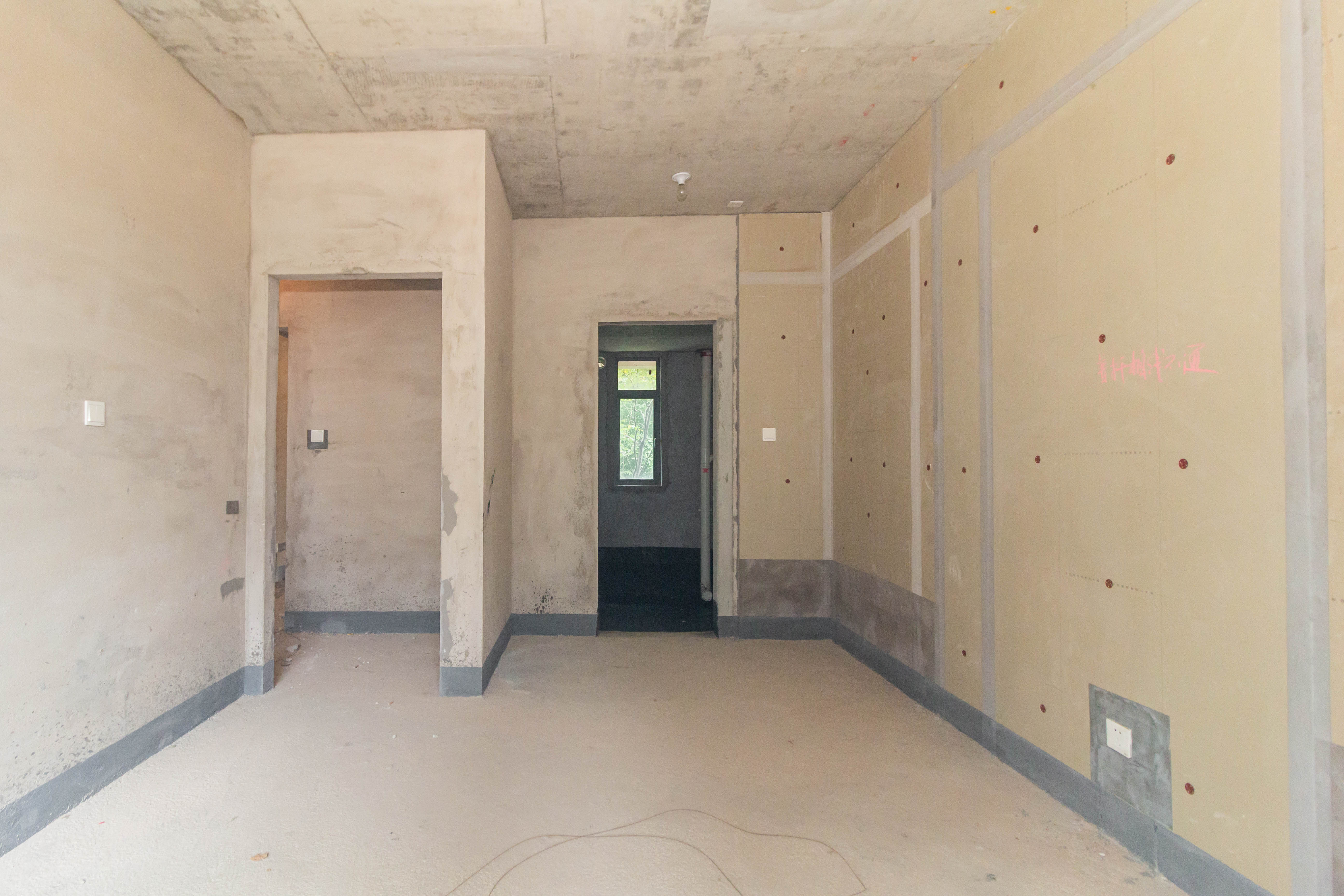 福天星中心(福天星雅苑) 4室2厅2卫 128.0万 福天星中心(福天星雅苑) 4室2厅2卫 128.0万卧室