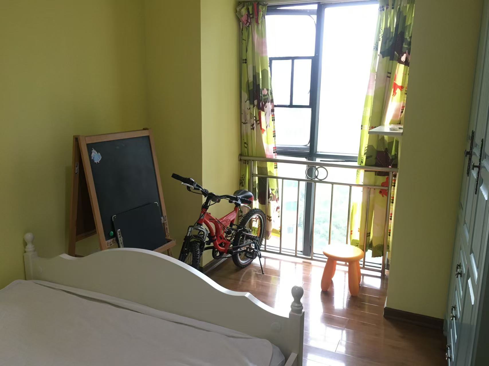 美林银谷 4室2厅3卫 3700.0元/月 美林银谷 4室2厅3卫 3700.0元/月室内图