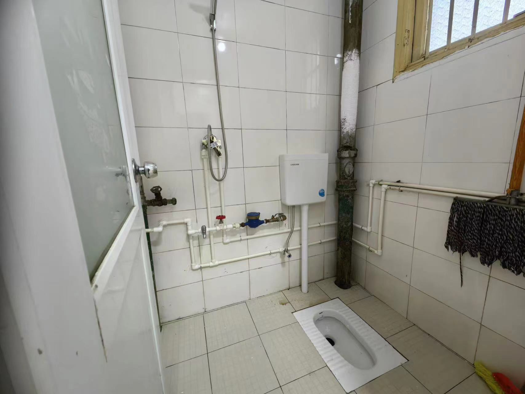 大坪管理处 1室0厅0卫 1000.0元/月 大坪管理处 1室0厅0卫 1000.0元/月室内图