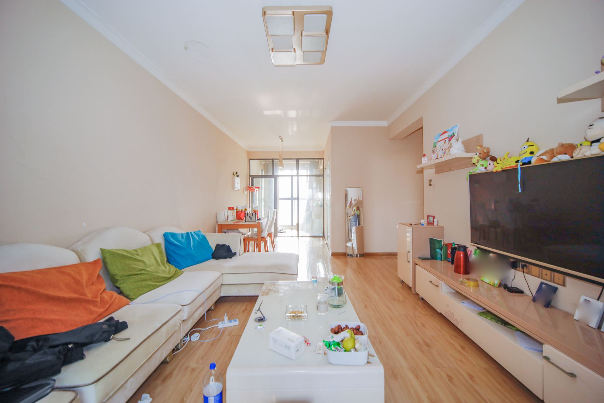 金领家族 2室2厅1卫 67.0万 金领家族 2室2厅1卫 67.0万客厅