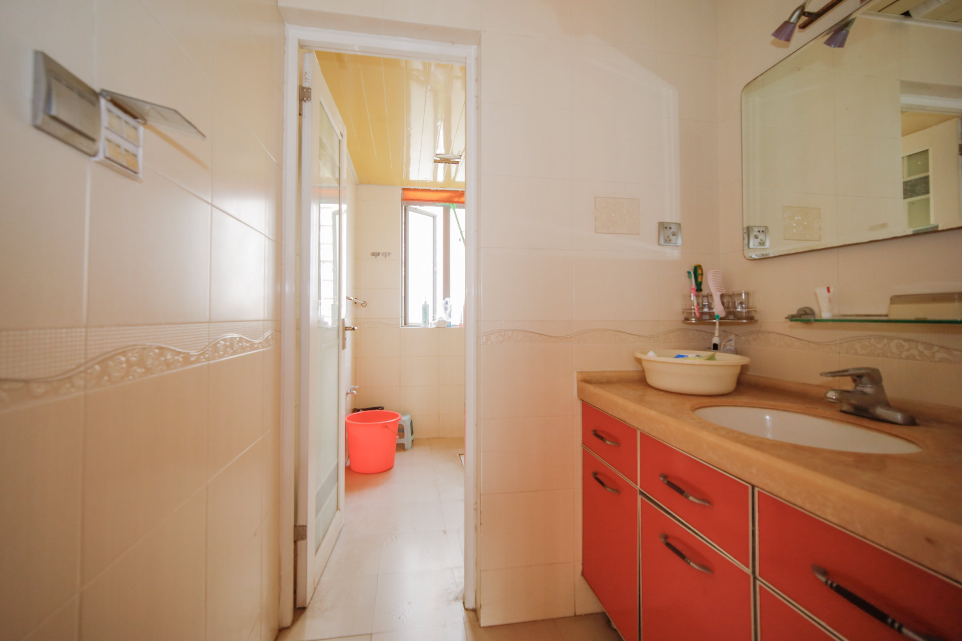 上海城小区 3室2厅2卫 108.0万 上海城小区 3室2厅2卫 108.0万其他