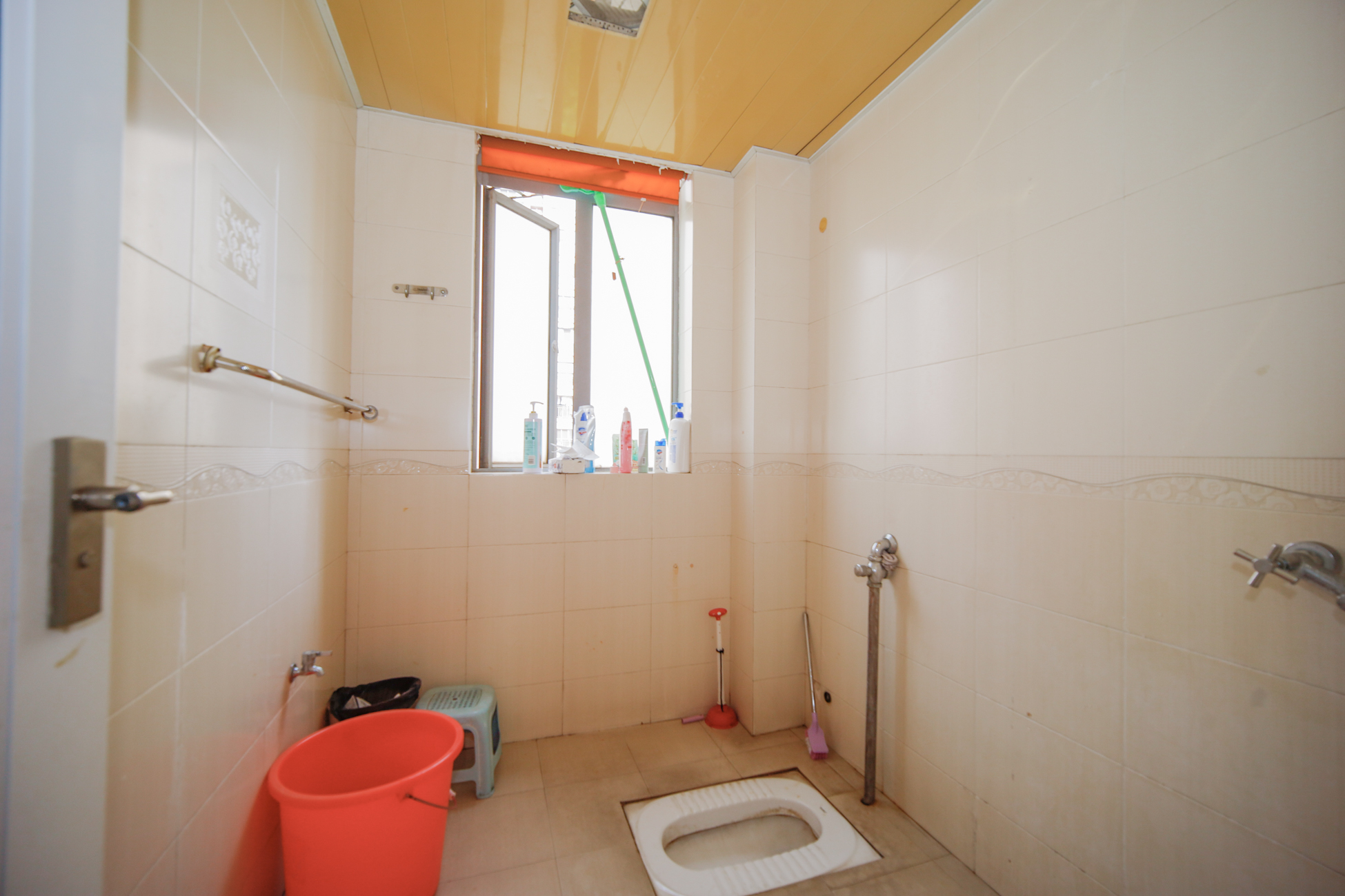 上海城小区 3室2厅2卫 108.0万 上海城小区 3室2厅2卫 108.0万卫生间