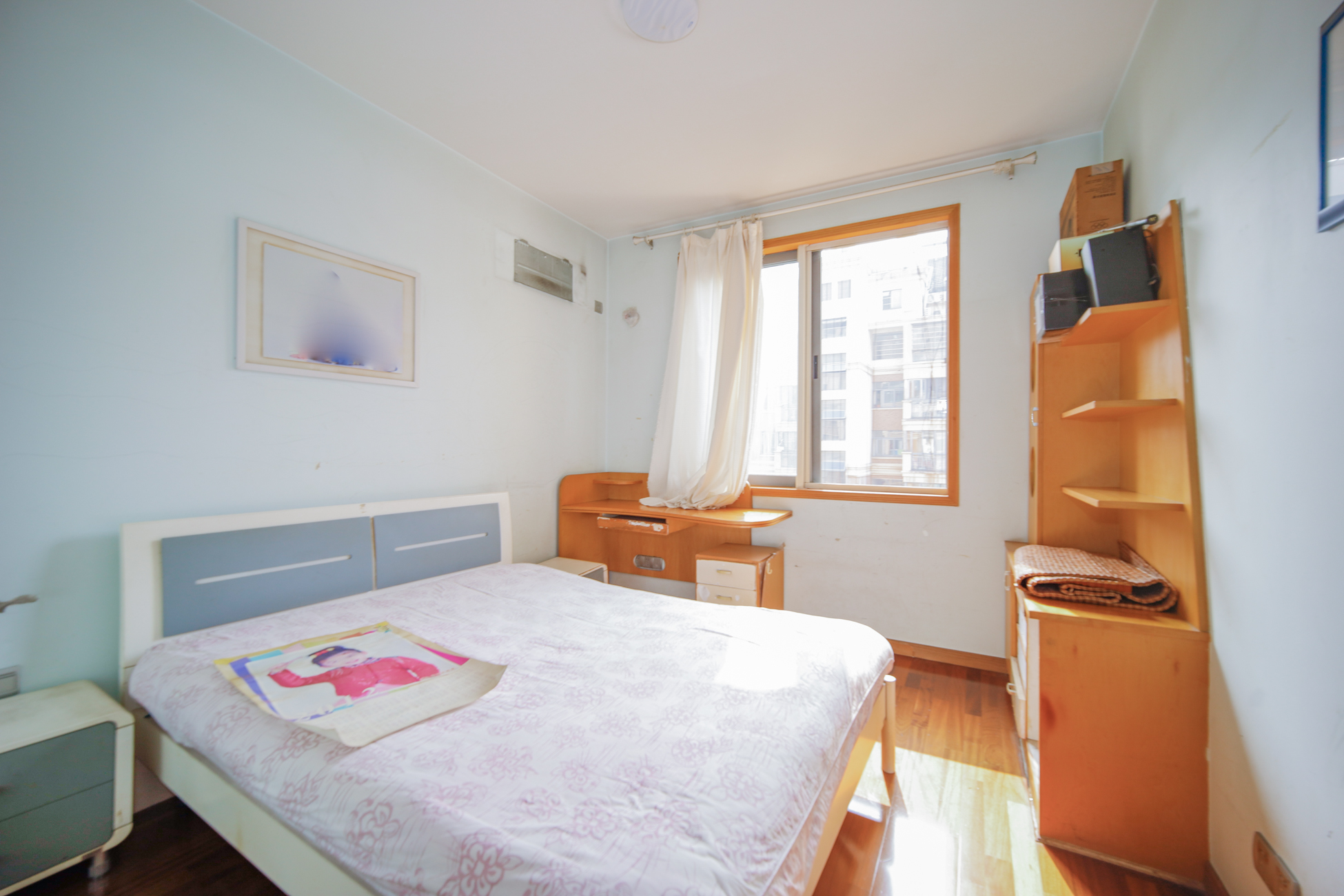 上海城小区 3室2厅2卫 108.0万 上海城小区 3室2厅2卫 108.0万卧室