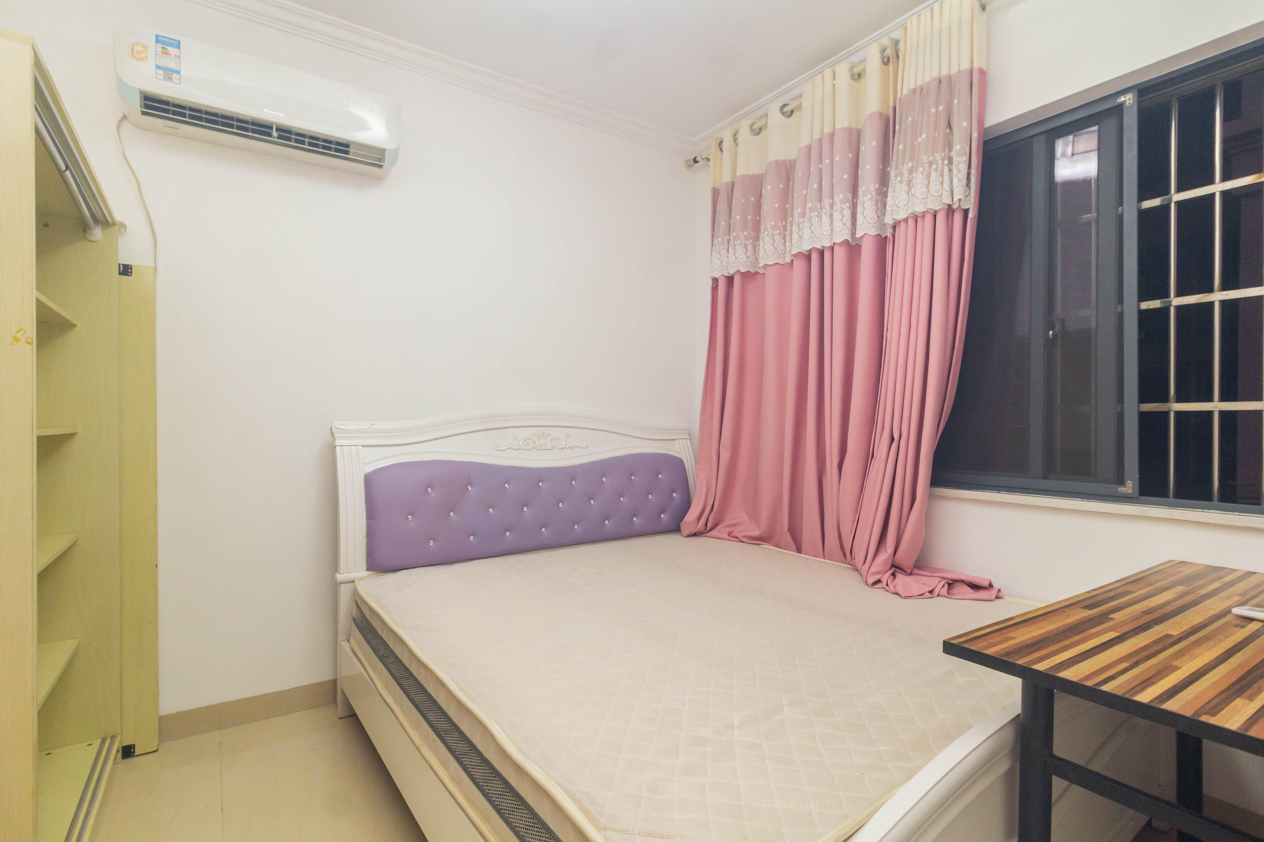 佳美紫郡 3室2厅1卫 68.0万 佳美紫郡 3室2厅1卫 68.0万卧室