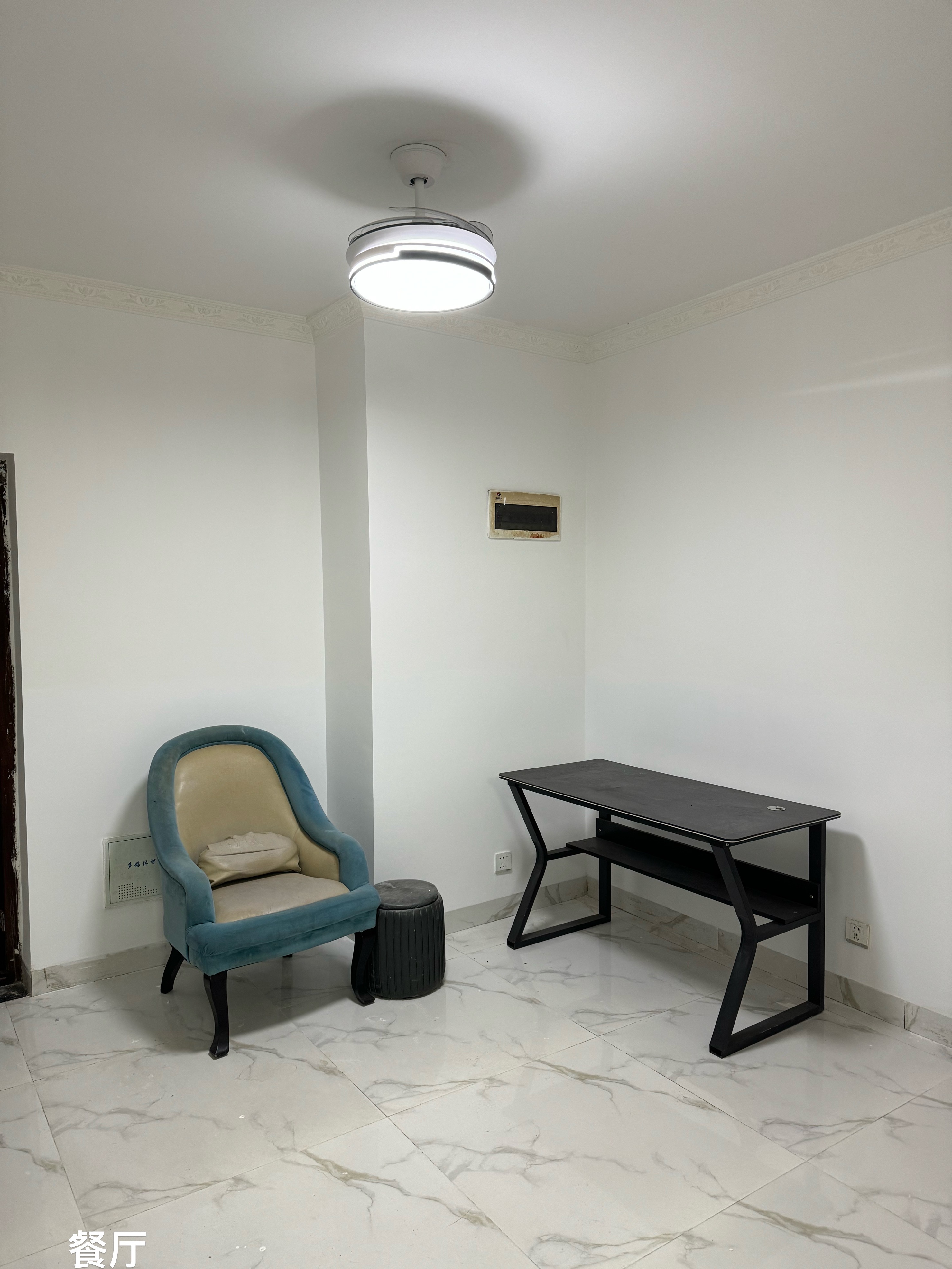 卢浮原著 3室2厅1卫 1800.0元/月 卢浮原著 3室2厅1卫 1800.0元/月室内图