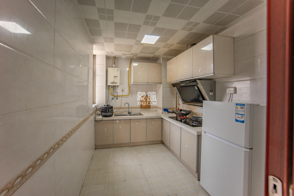 金鼎公园尚 3室2厅1卫 1800.0元/月 金鼎公园尚 3室2厅1卫 1800.0元/月室内图