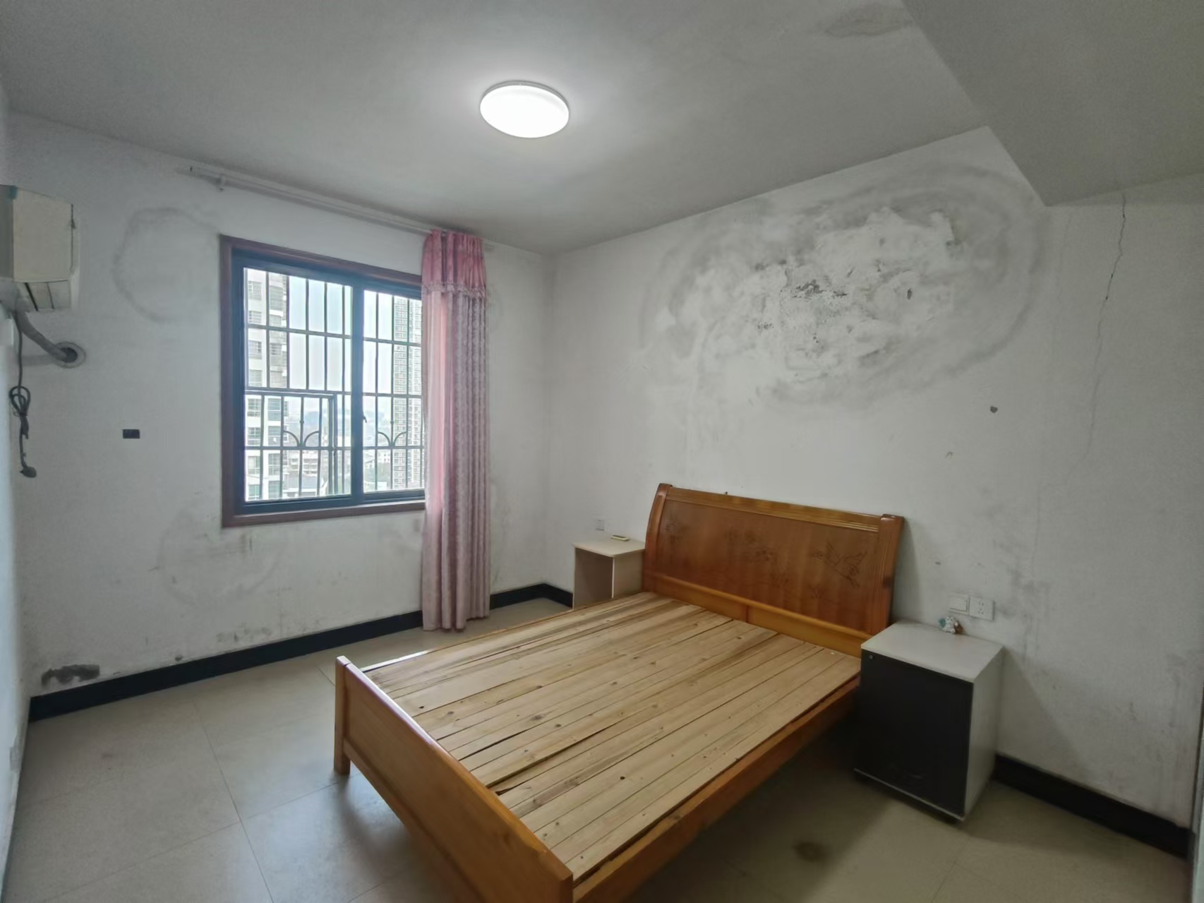 圣华名城建设北路110号 2室1厅1卫 1300.0元/月 圣华名城建设北路110号 2室1厅1卫 1300.0元/月室内图