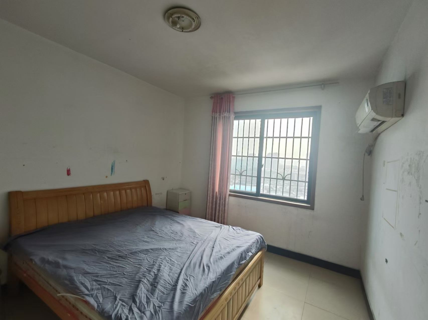 圣华名城建设北路110号 2室1厅1卫 1300.0元/月 圣华名城建设北路110号 2室1厅1卫 1300.0元/月室内图