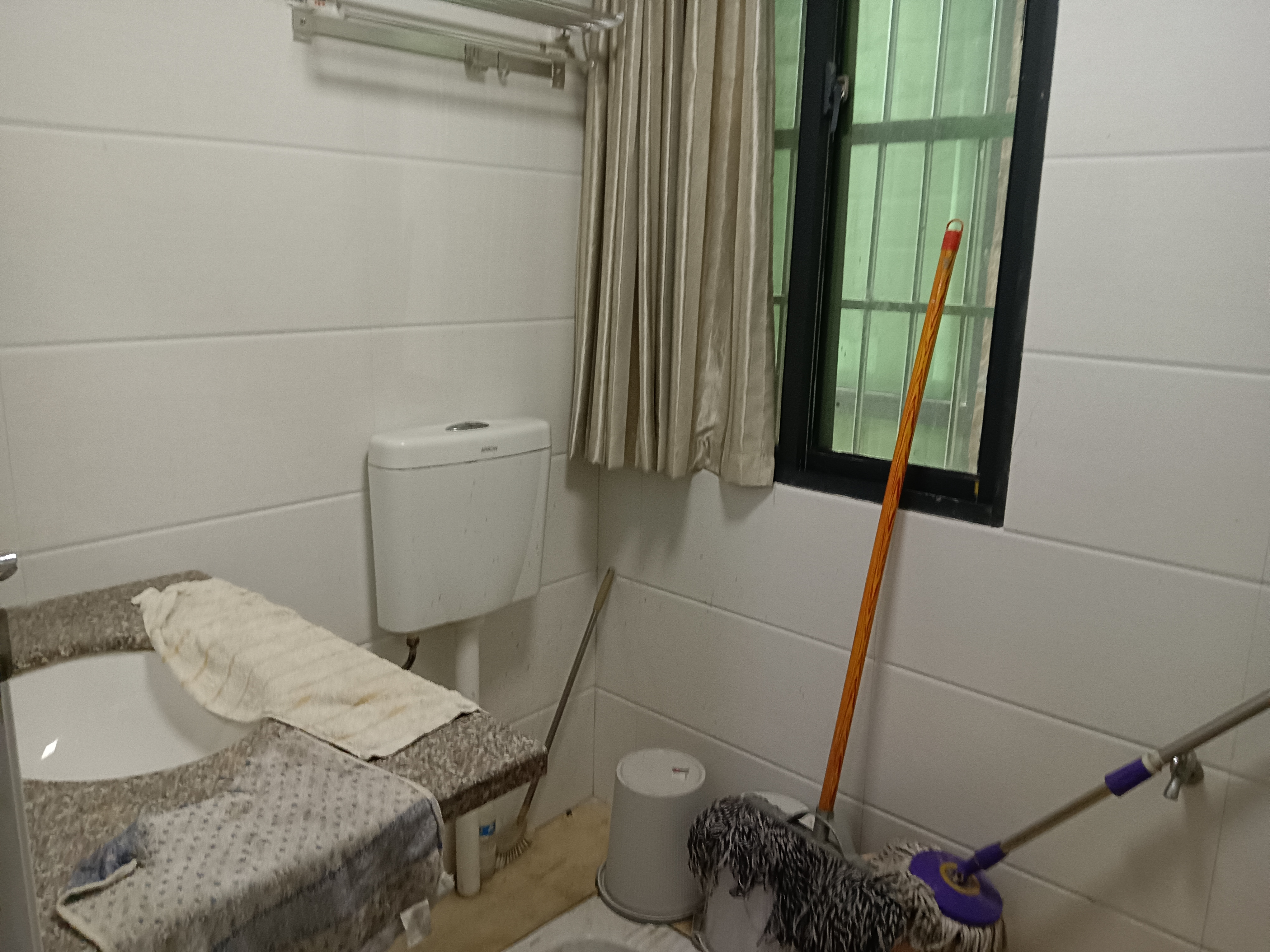 水映豪廷(一,二,三期) 3室1厅2卫 2800.0元/月 水映豪廷(一,二,三期) 3室1厅2卫 2800.0元/月室内图