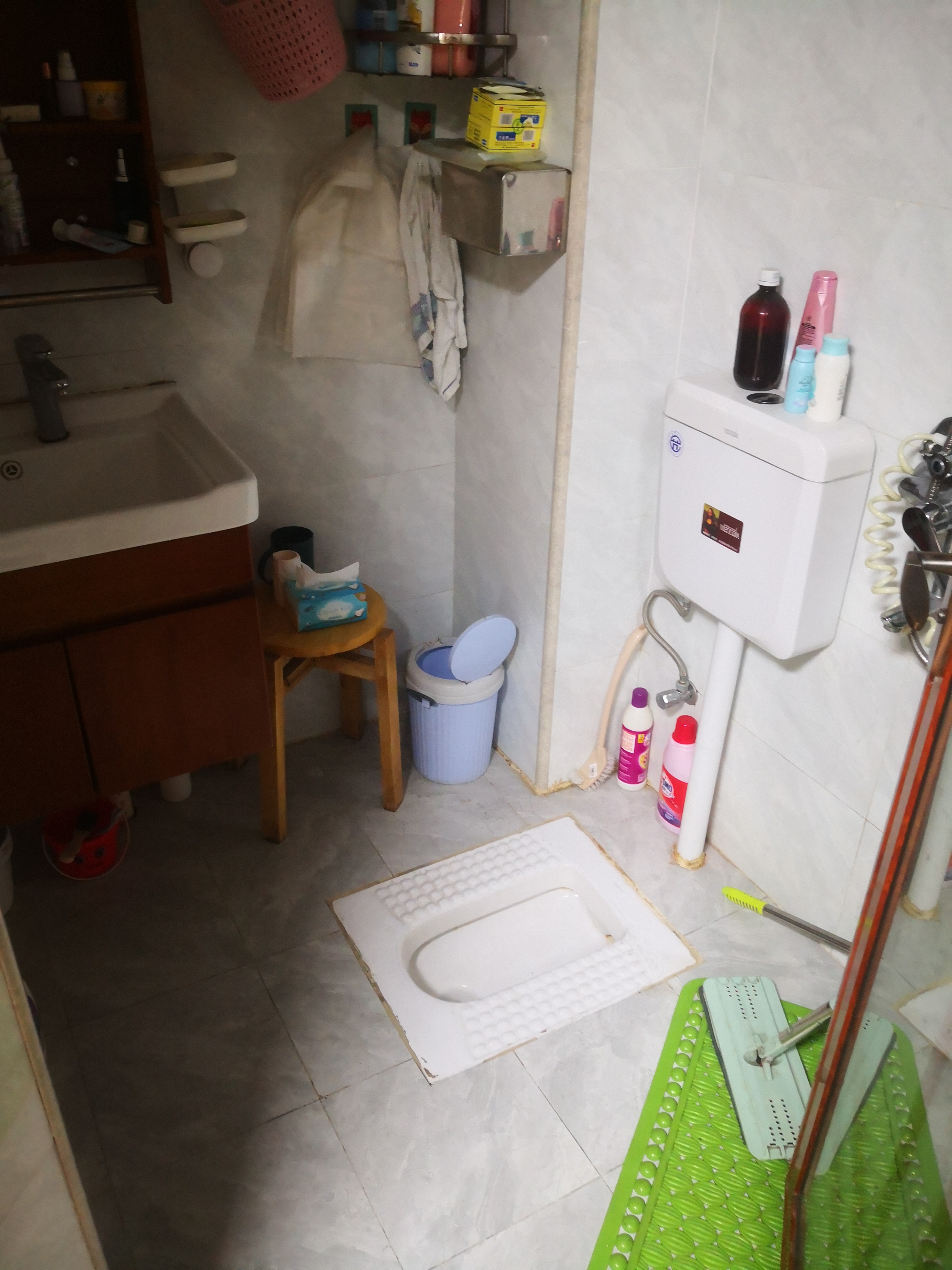 勤诚达新界  3室1厅2卫    2000.0元/月 勤诚达新界  3室1厅2卫    2000.0元/月室内图