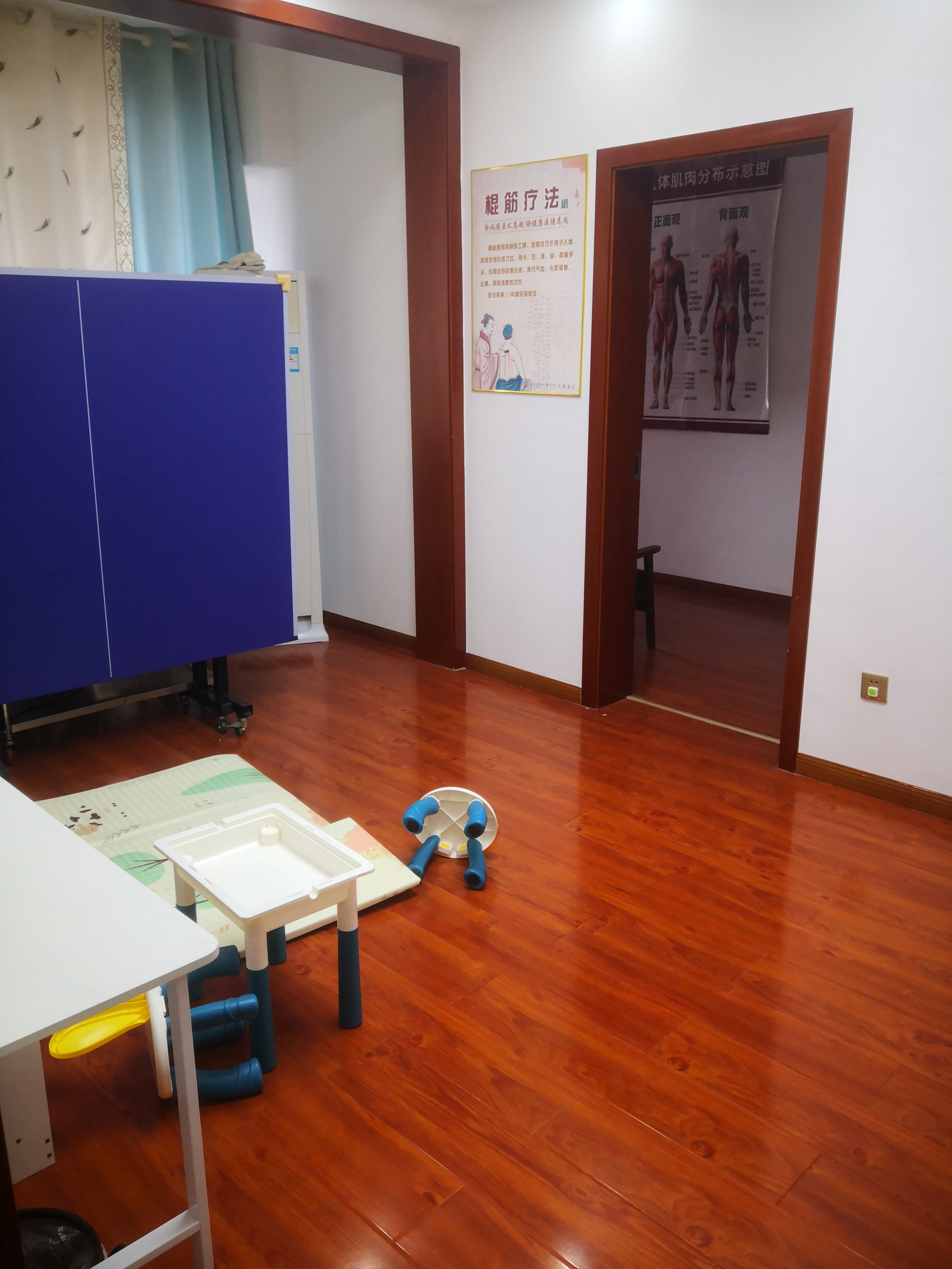 勤诚达新界  3室1厅2卫    2000.0元/月 勤诚达新界  3室1厅2卫    2000.0元/月室内图